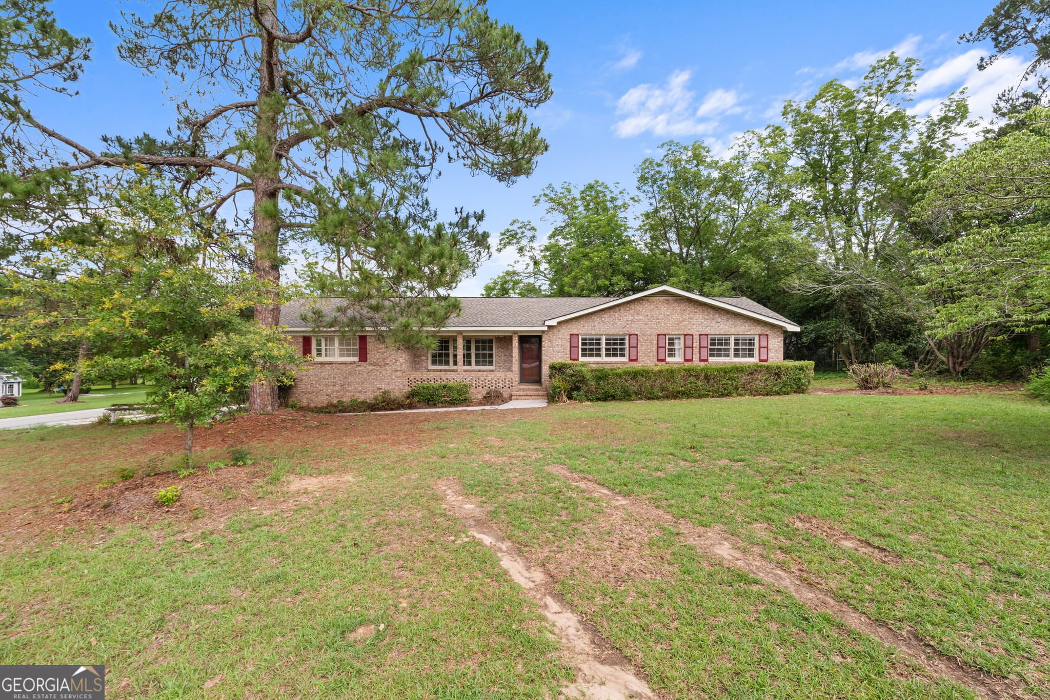 3 bedroom, 2 bathroom, 1,844 sq ft single family residence for sale at 228 Allenwood Drive, Statesboro, GA 30458 — photo 1 of 37