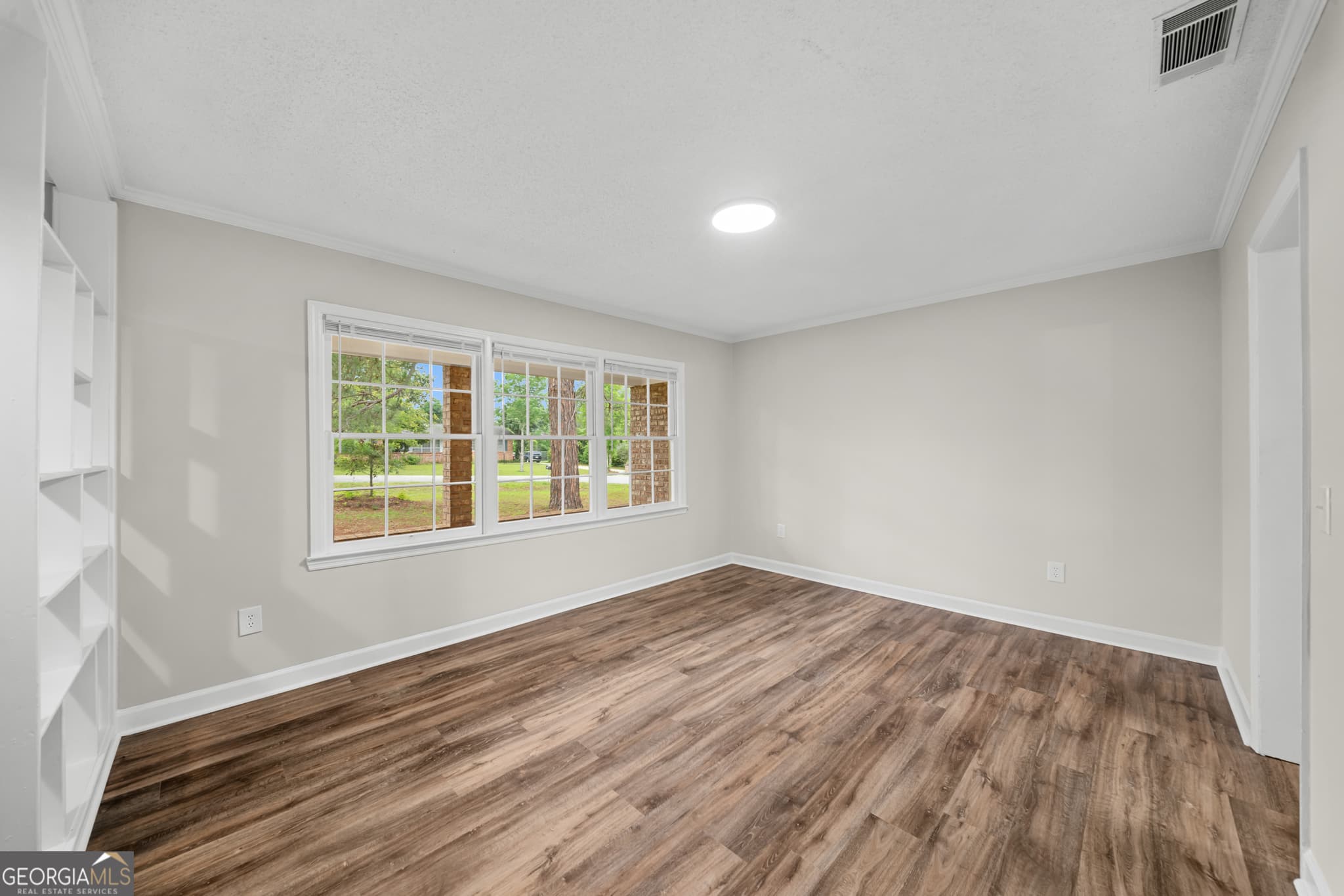 3 bedroom, 2 bathroom, 1,844 sq ft single family residence for sale at 228 Allenwood Drive, Statesboro, GA 30458 — photo 5