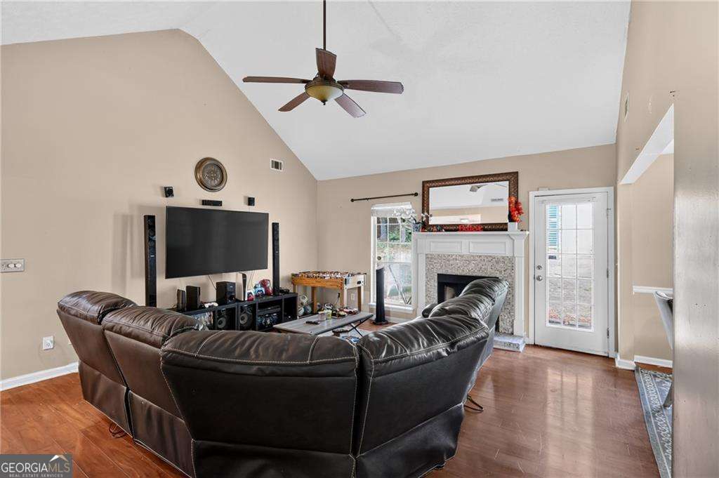 3 bedroom, 2 bathroom, 1,462 sq ft single family residence for sale at 705 Allens Landing Drive, Lawrenceville, GA 30045 — photo 9
