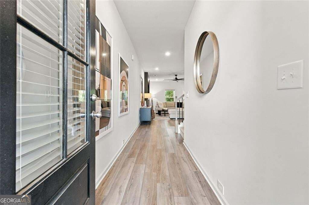 3 bedroom, 2.5 bathroom, 1,874 sq ft townhouse for sale at 1170 Chastain Drive, Sugar Hill, GA 30518 — photo 5