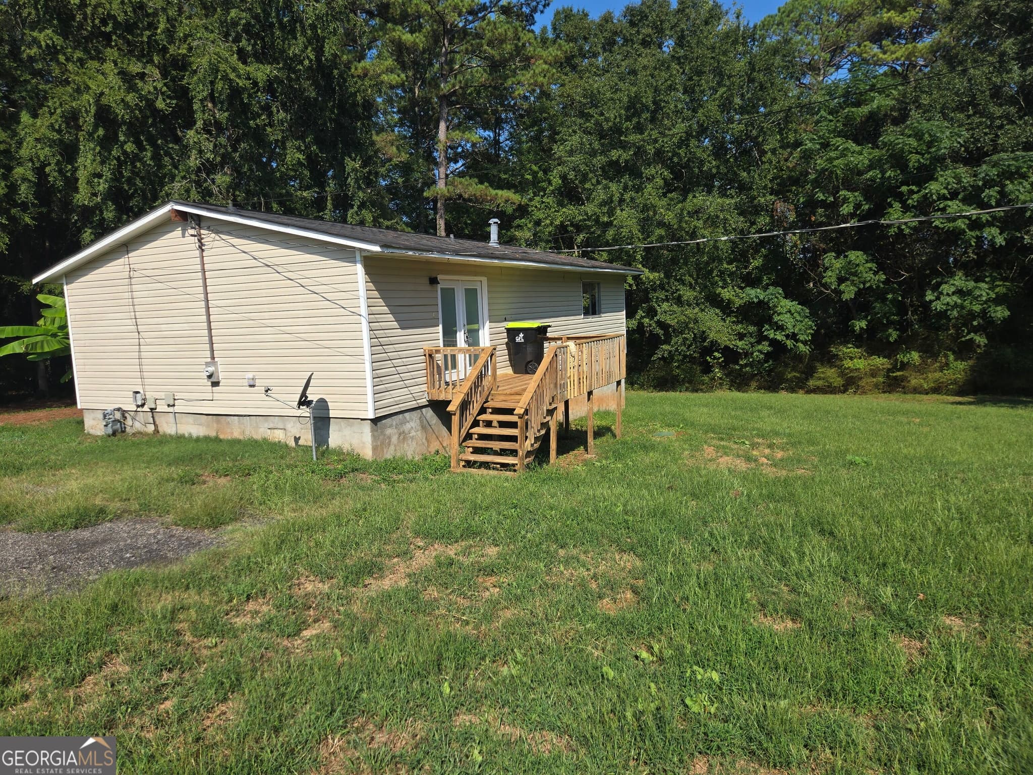 3 bedroom, 1 bathroom, 1,056 sq ft manufactured home,single family residence for rent at 3836 Rex Circle, Rex, GA 30273 for $1,500 a month — photo 2