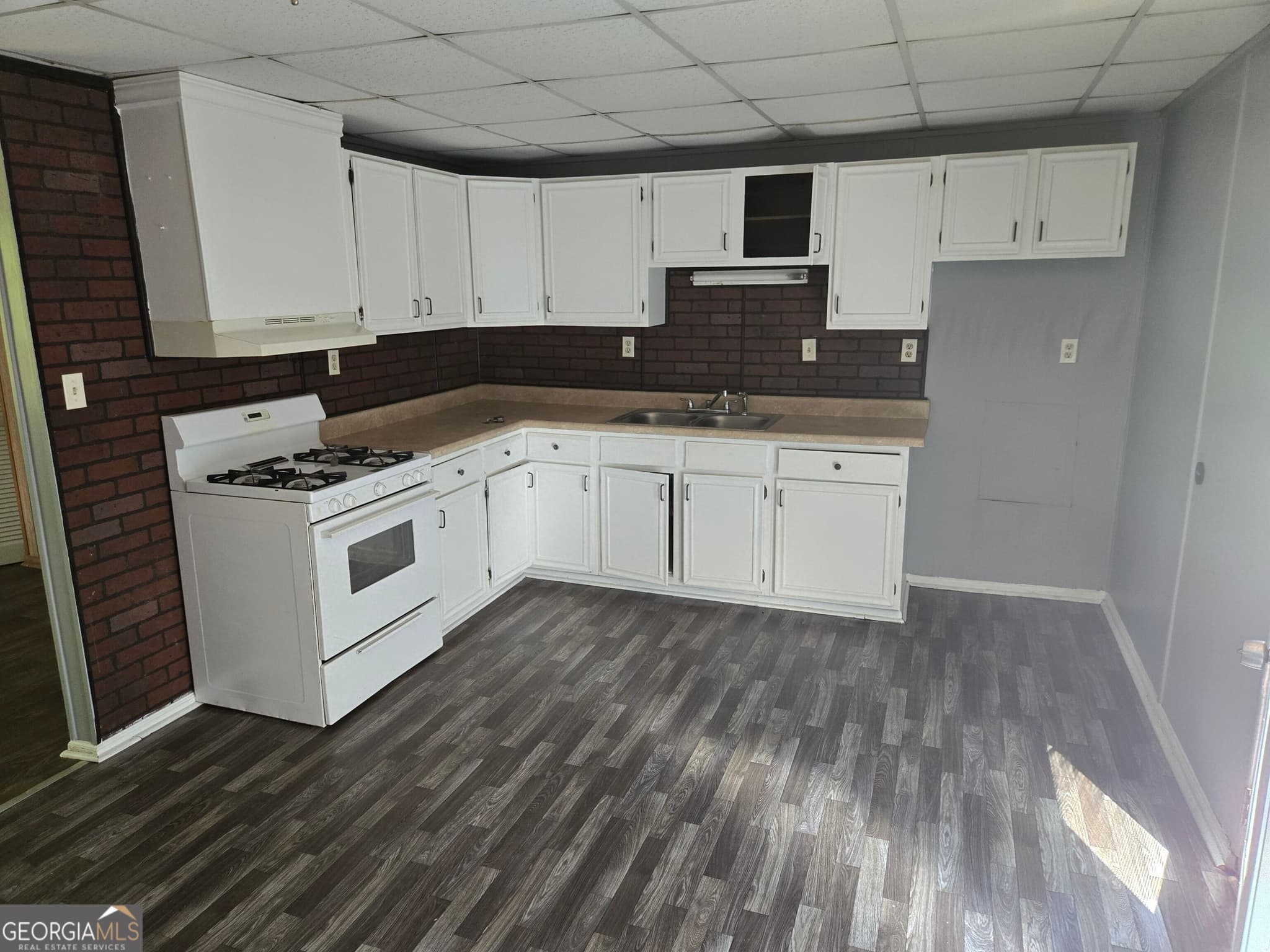 3 bedroom, 1 bathroom, 1,056 sq ft manufactured home,single family residence for rent at 3836 Rex Circle, Rex, GA 30273 for $1,500 a month — photo 3
