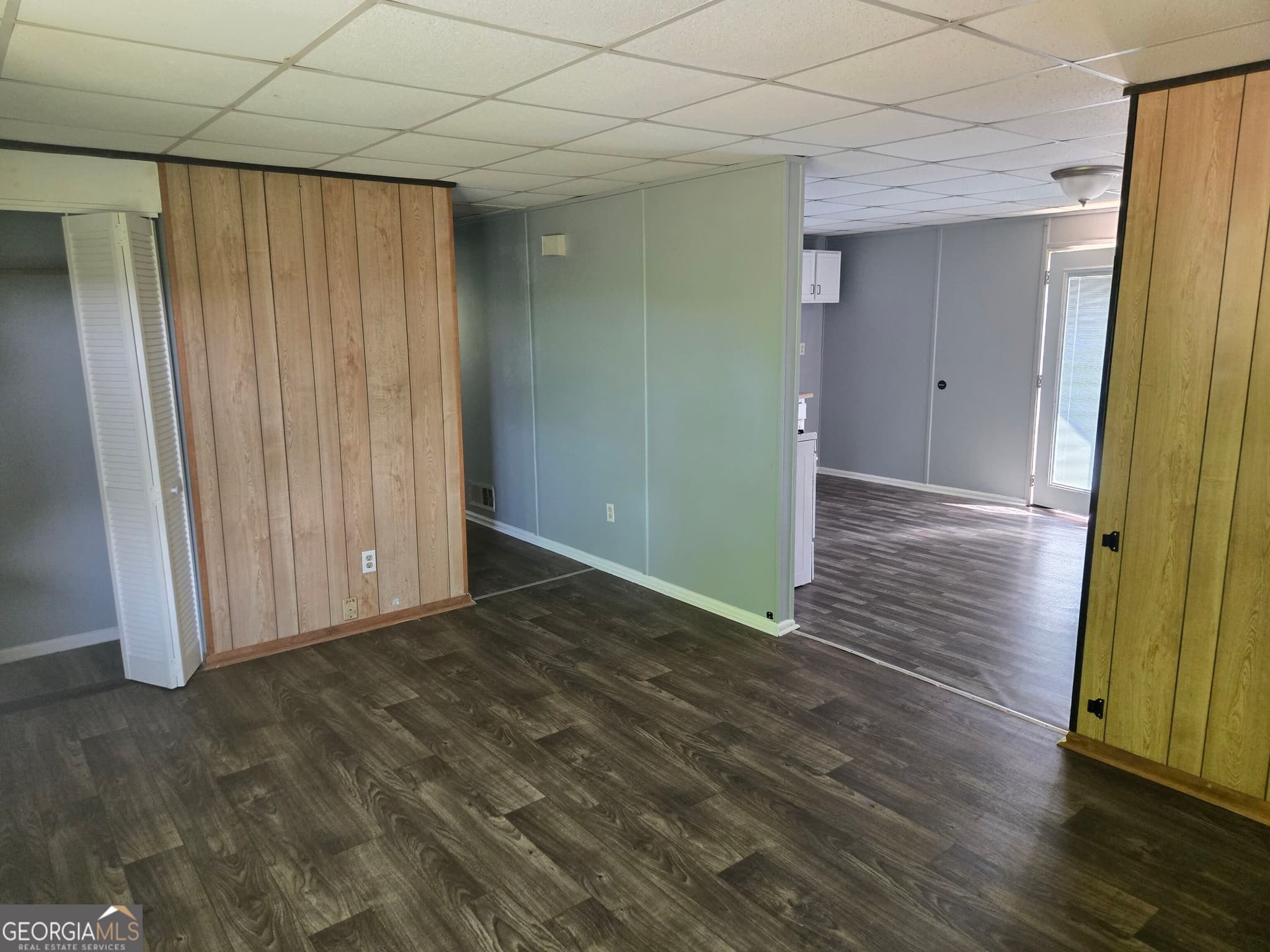 3 bedroom, 1 bathroom, 1,056 sq ft manufactured home,single family residence for rent at 3836 Rex Circle, Rex, GA 30273 for $1,500 a month — photo 5