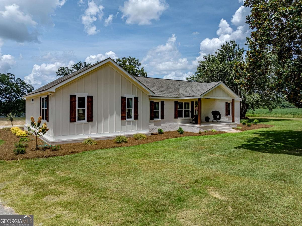 2 bedroom, 2 bathroom, 2,006 sq ft single family residence for sale at 950 Crawley Road N/A, Omega, GA 31775 — photo 3