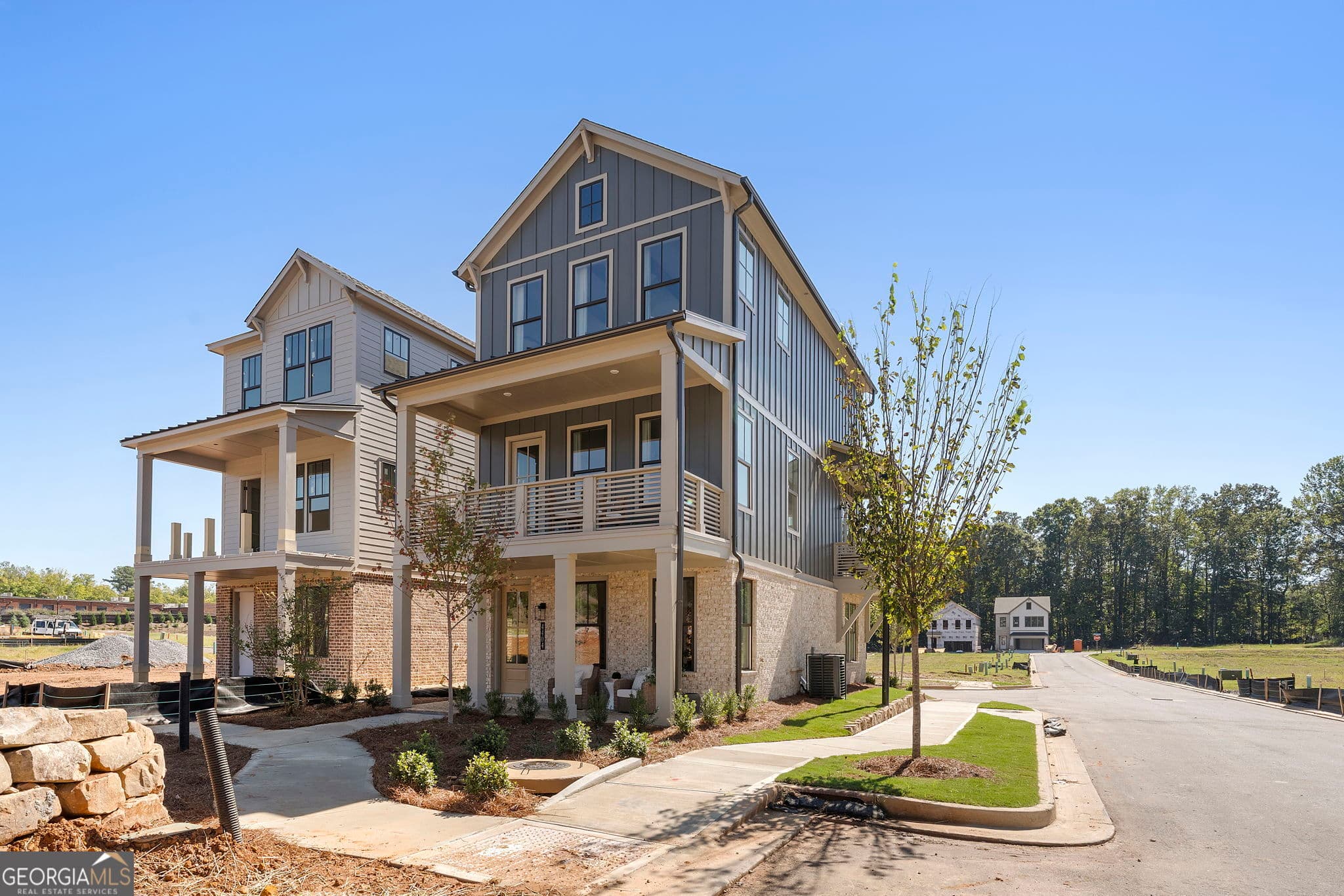 3 bedroom, 3.5 bathroom single family residence for sale at 4414 Braken Lane, Alpharetta, GA 30076 — photo 3
