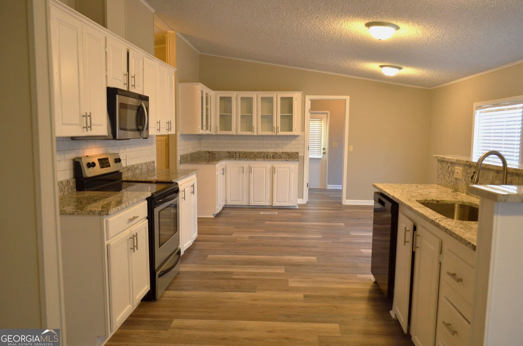 3 bedroom, 2 bathroom, 1,984 sq ft manufactured home,single family residence for sale at 138 Strickland Loop, Forsyth, GA 31029 — photo 6