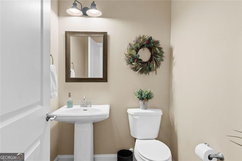 4 bedroom, 3.5 bathroom, 2,482 sq ft single family residence for sale at 559 Bishopton Street, Grayson, GA 30017 — photo 5