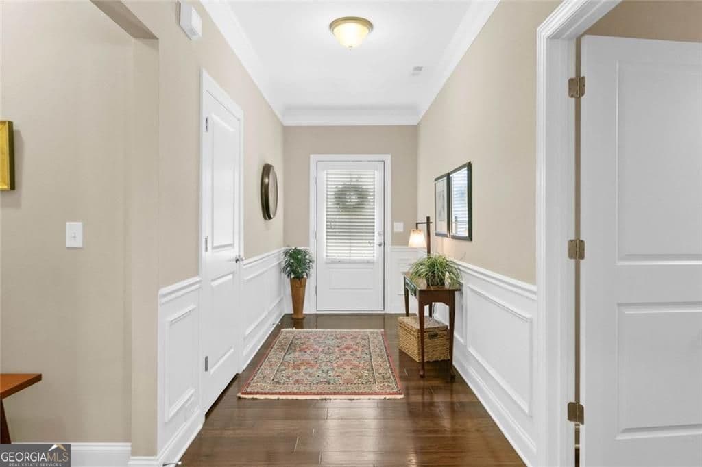 4 bedroom, 3.5 bathroom, 2,482 sq ft single family residence for sale at 559 Bishopton Street, Grayson, GA 30017 — photo 4