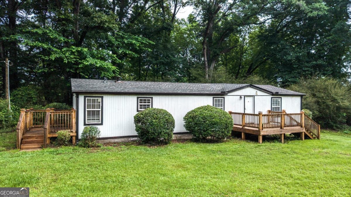 3 bedroom, 2 bathroom, 1,344 sq ft manufactured home,single family residence sold at 109 Maddox Road, Carrollton, GA 30117