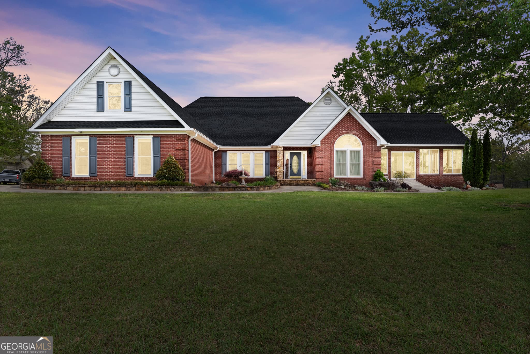 5 bedroom, 3 bathroom, 4,182 sq ft single family residence for sale at 4841 Cobb Griffin Road, Gillsville, GA 30543 — photo 3