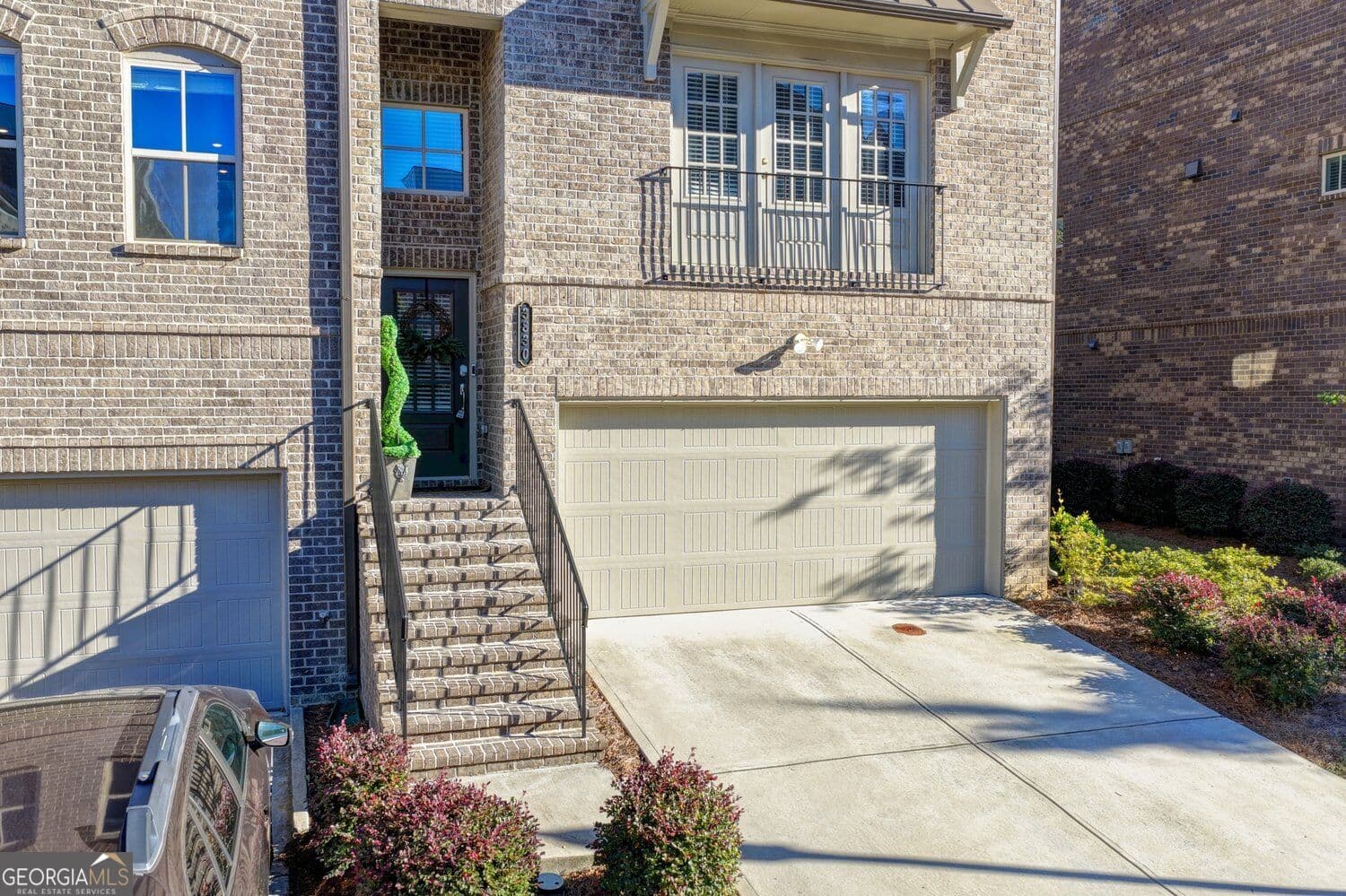 4 bedroom, 3.5 bathroom, 2,995 sq ft townhouse for sale at 3830 Trevi Lane WAY, Suwanee, GA 30024 — photo 3