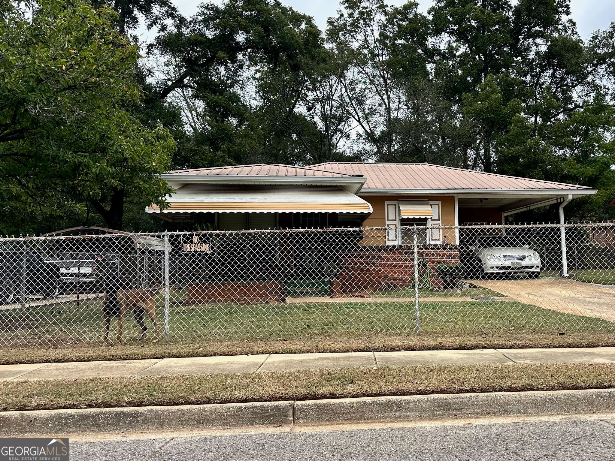 3 bedroom, 1 bathroom, 1,388 sq ft single family residence sold at 2816 Snavely Avenue, Birmingham, AL 35211
