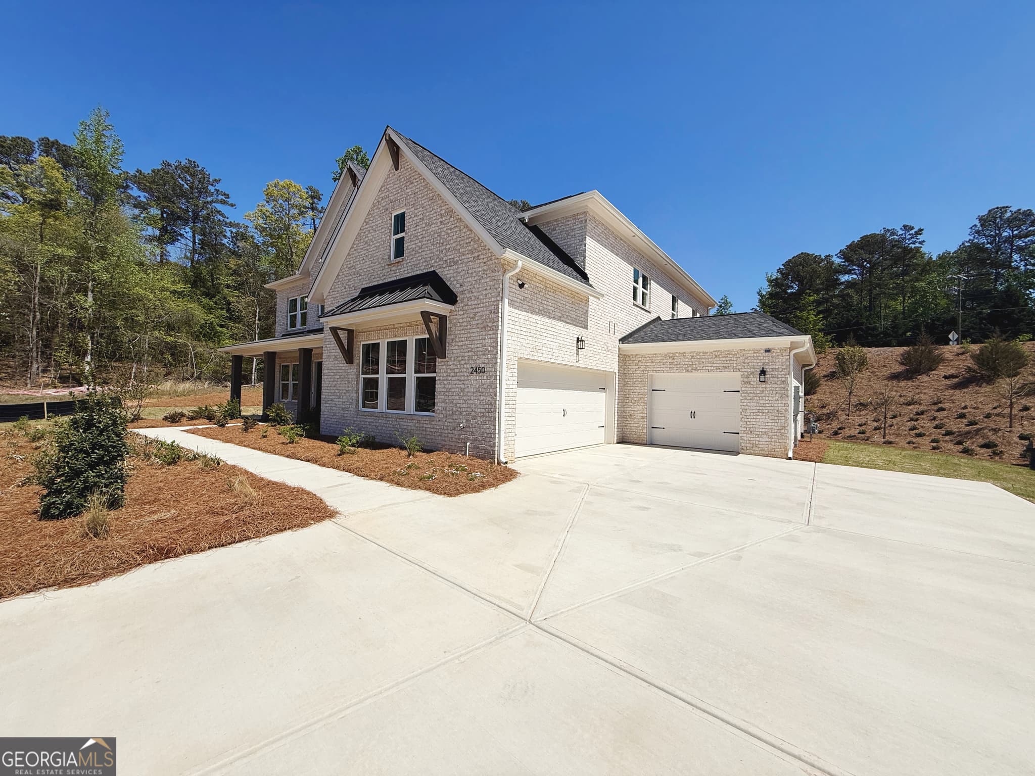 5 bedroom, 5.5 bathroom, 3,966 sq ft single family residence for rent at 2450 Colliers Lane, Cumming, GA 30041 for $5,200 a month — photo 3