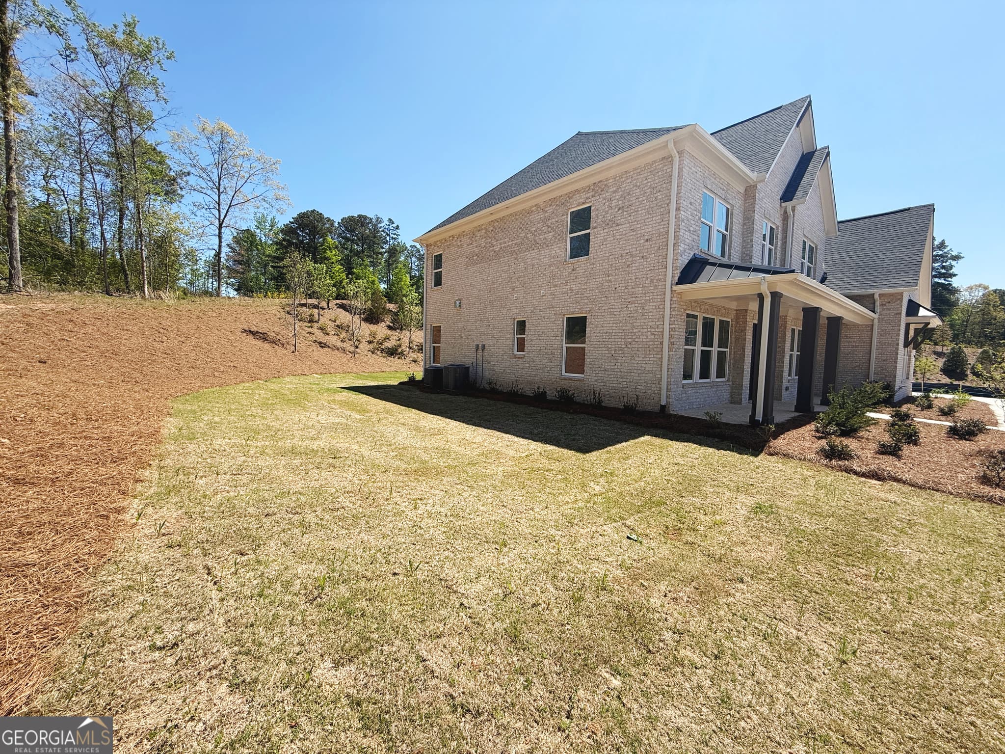 5 bedroom, 5.5 bathroom, 3,966 sq ft single family residence for rent at 2450 Colliers Lane, Cumming, GA 30041 for $5,200 a month — photo 4