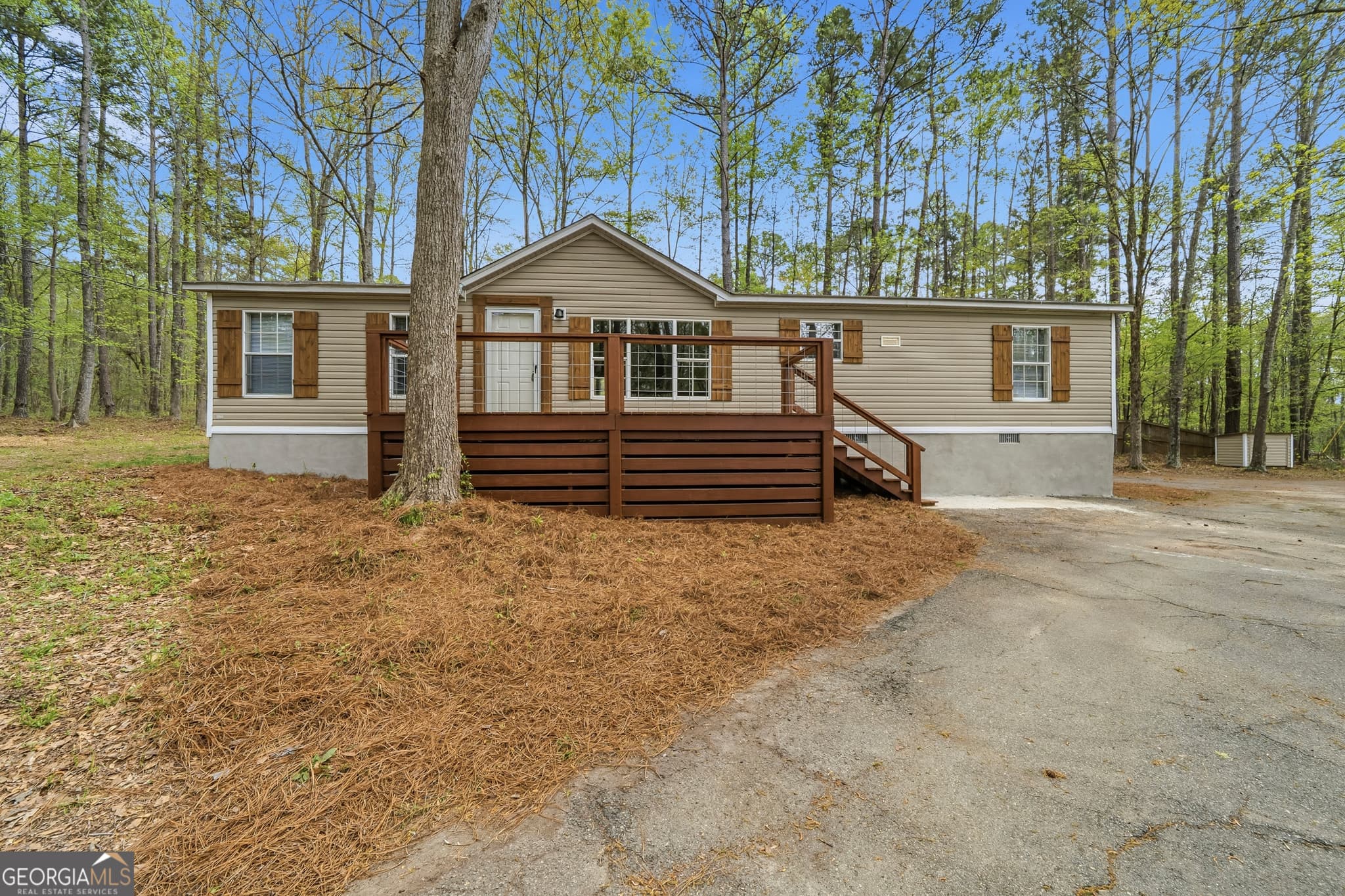 3 bedroom, 2 bathroom, 1,248 sq ft manufactured home,single family residence for sale at 279 Possum Point Drive, Eatonton, GA 31024