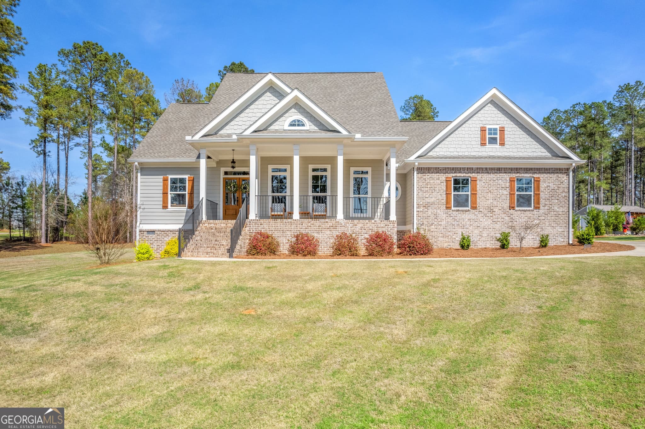 3 bedroom, 3 bathroom, 2,265 sq ft single family residence for sale at 111 Bluewater Boulevard, Eatonton, GA 31024