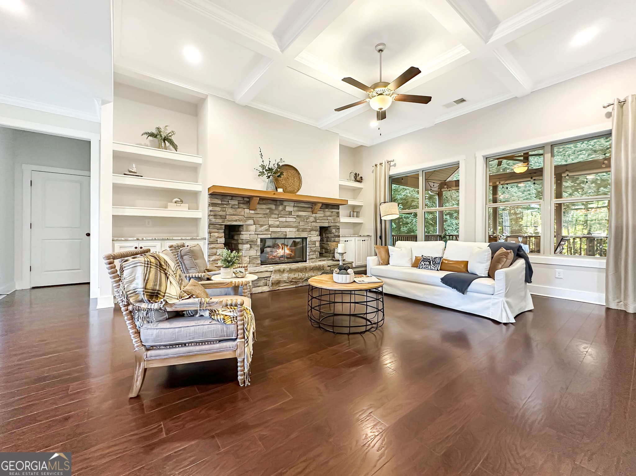 4 bedroom, 4.5 bathroom, 6,062 sq ft single family residence for sale at 415 Vanderbilt Parkway, Newnan, GA 30265 — photo 9