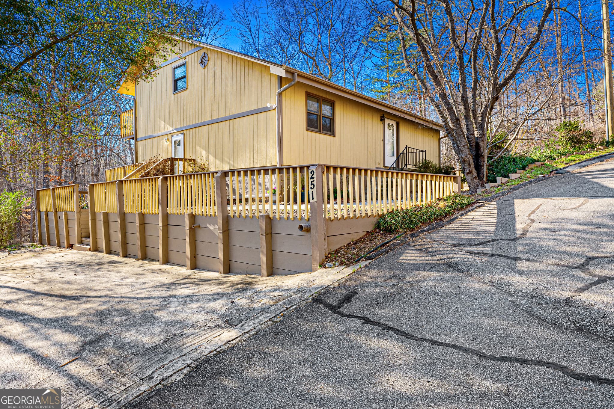 3 bedroom, 2 bathroom, 1,800 sq ft single family residence for sale at 251 Cherokee Drive, Fair Play, SC 29643 — photo 2