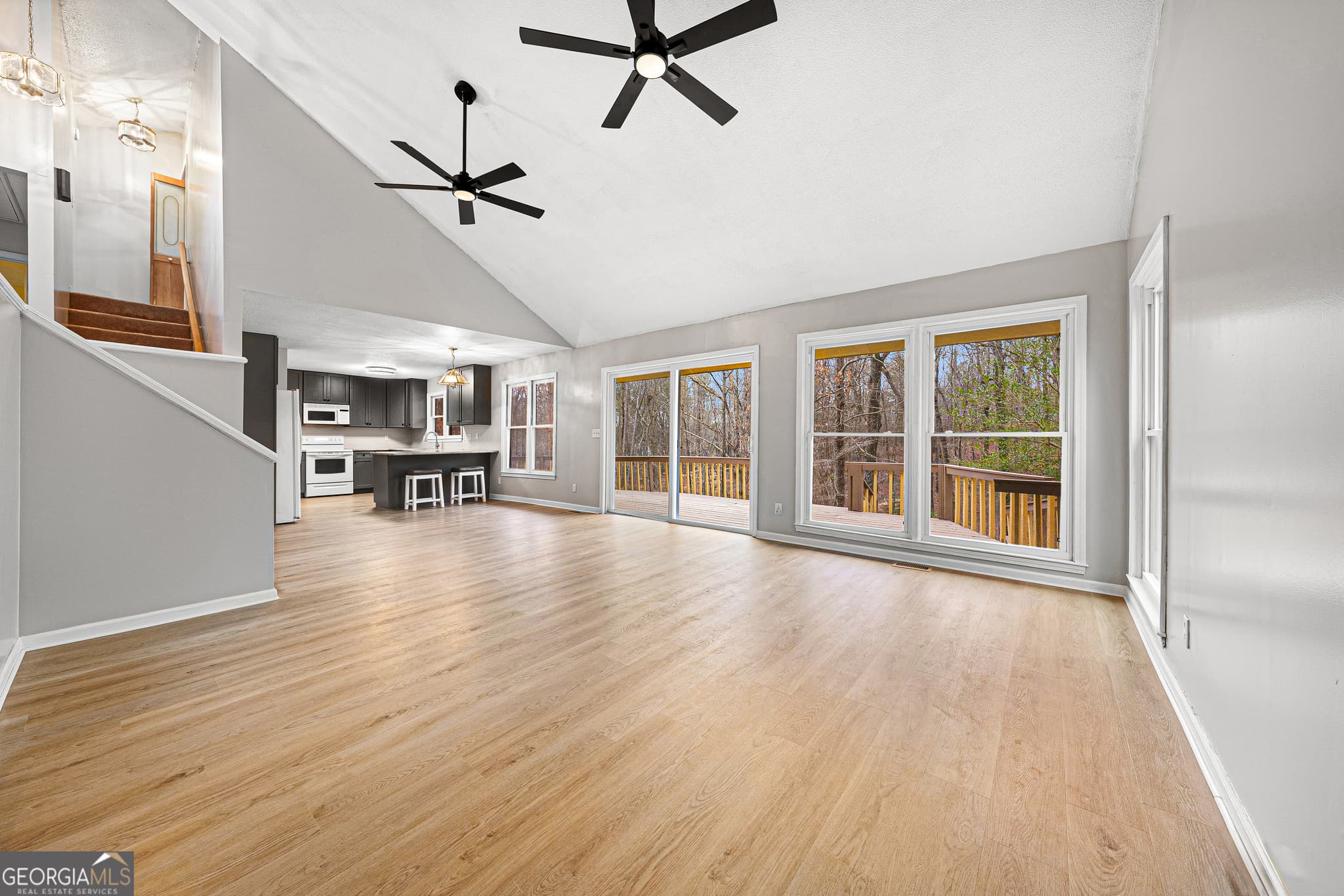 3 bedroom, 2 bathroom, 1,800 sq ft single family residence for sale at 251 Cherokee Drive, Fair Play, SC 29643 — photo 4