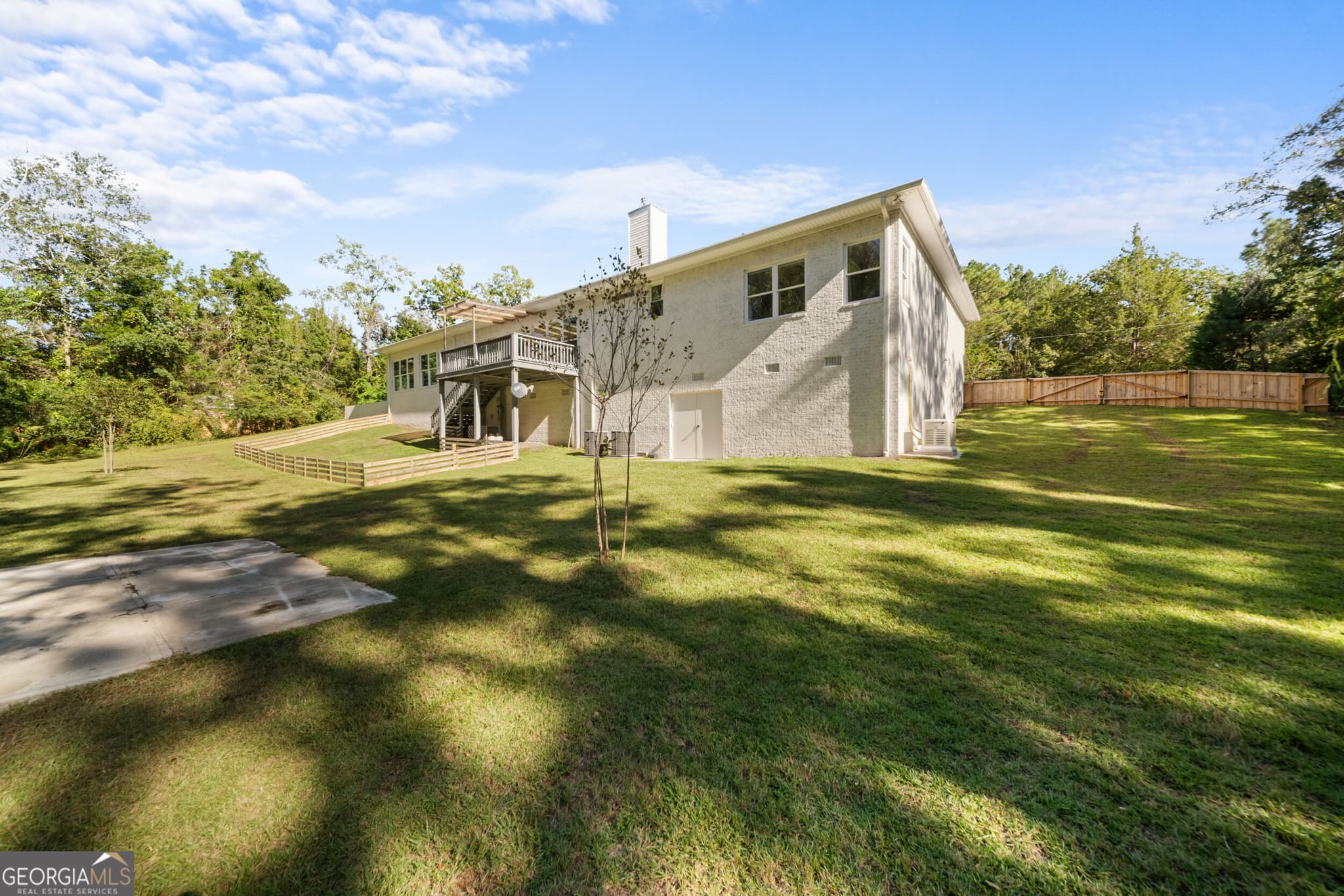4 bedroom, 2.5 bathroom, 3,168 sq ft single family residence for sale at 128 Oak Ridge Drive, Statesboro, GA 30458 — photo 4