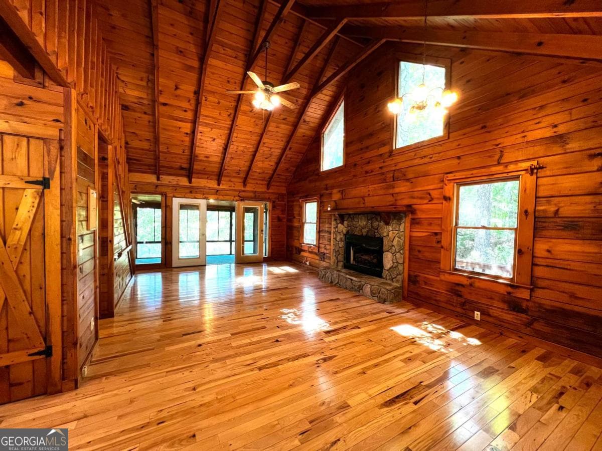 2 bedroom, 2.5 bathroom, 2,146 sq ft cabin,single family residence for sale at 187 Tiffany Lane, Mineral Bluff, GA 30559 — photo 3