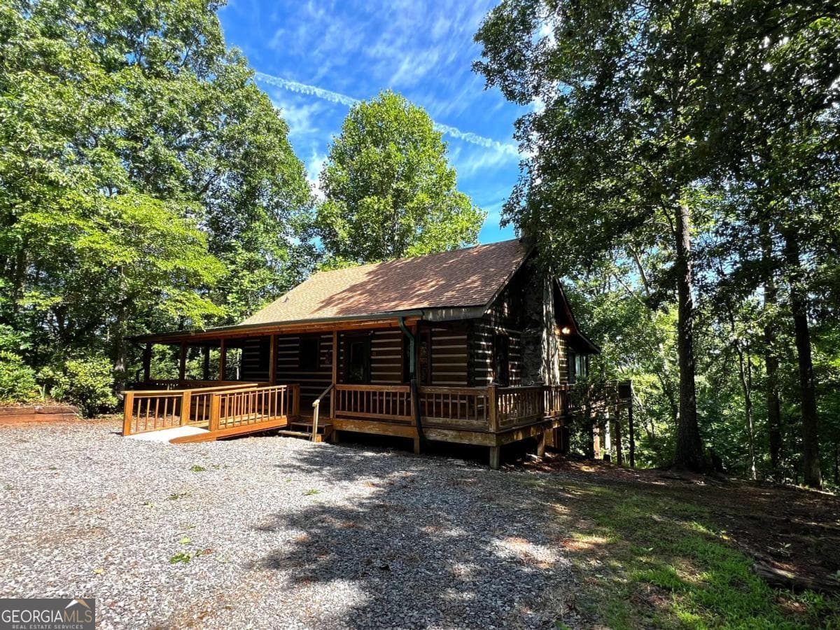 2 bedroom, 2.5 bathroom, 2,146 sq ft cabin,single family residence for sale at 187 Tiffany Lane, Mineral Bluff, GA 30559