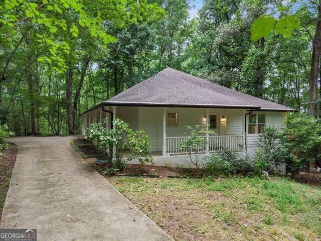 5 bedroom, 3 bathroom, 2,848 sq ft single family residence for rent at 265 Timberidge Drive, Newnan, GA 30263 for $2,695 a month — photo 2