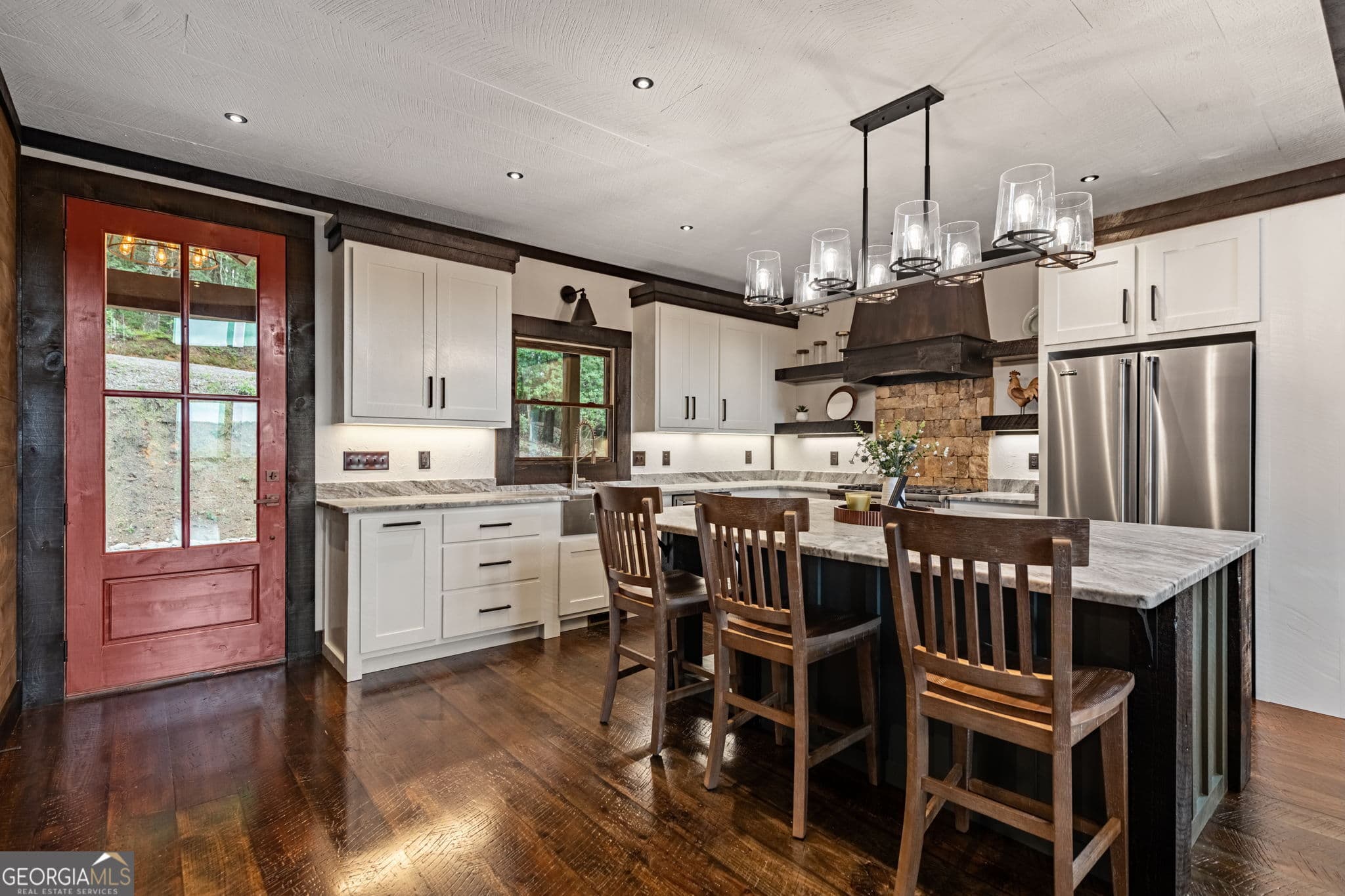 3 bedroom, 3.5 bathroom, 3,250 sq ft cabin,single family residence for sale at 363 Griffith Parkway, Blue Ridge, GA 30513 — photo 9