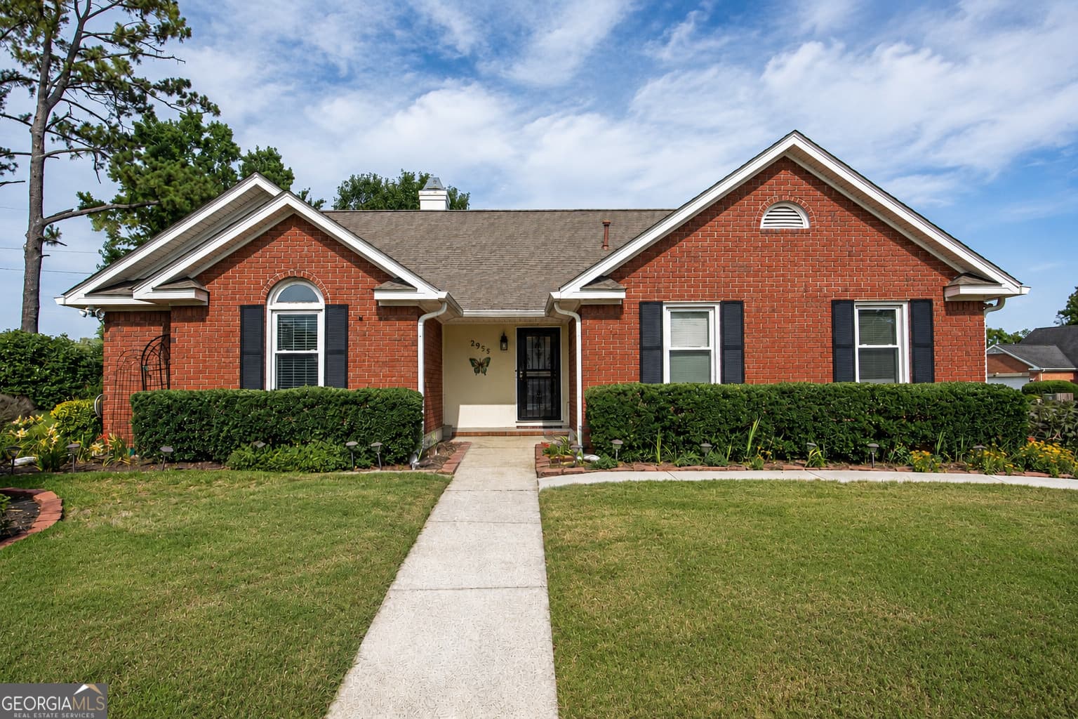 3 bedroom, 2 bathroom, 1,655 sq ft single family residence for sale at 2955 Hillcreek Drive, Augusta, GA 30909 — photo 2