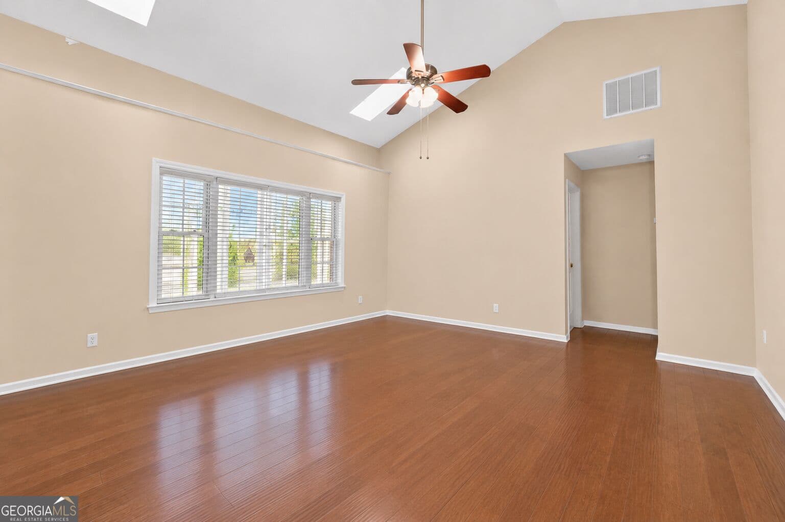3 bedroom, 2 bathroom, 1,655 sq ft single family residence for sale at 2955 Hillcreek Drive, Augusta, GA 30909 — photo 5