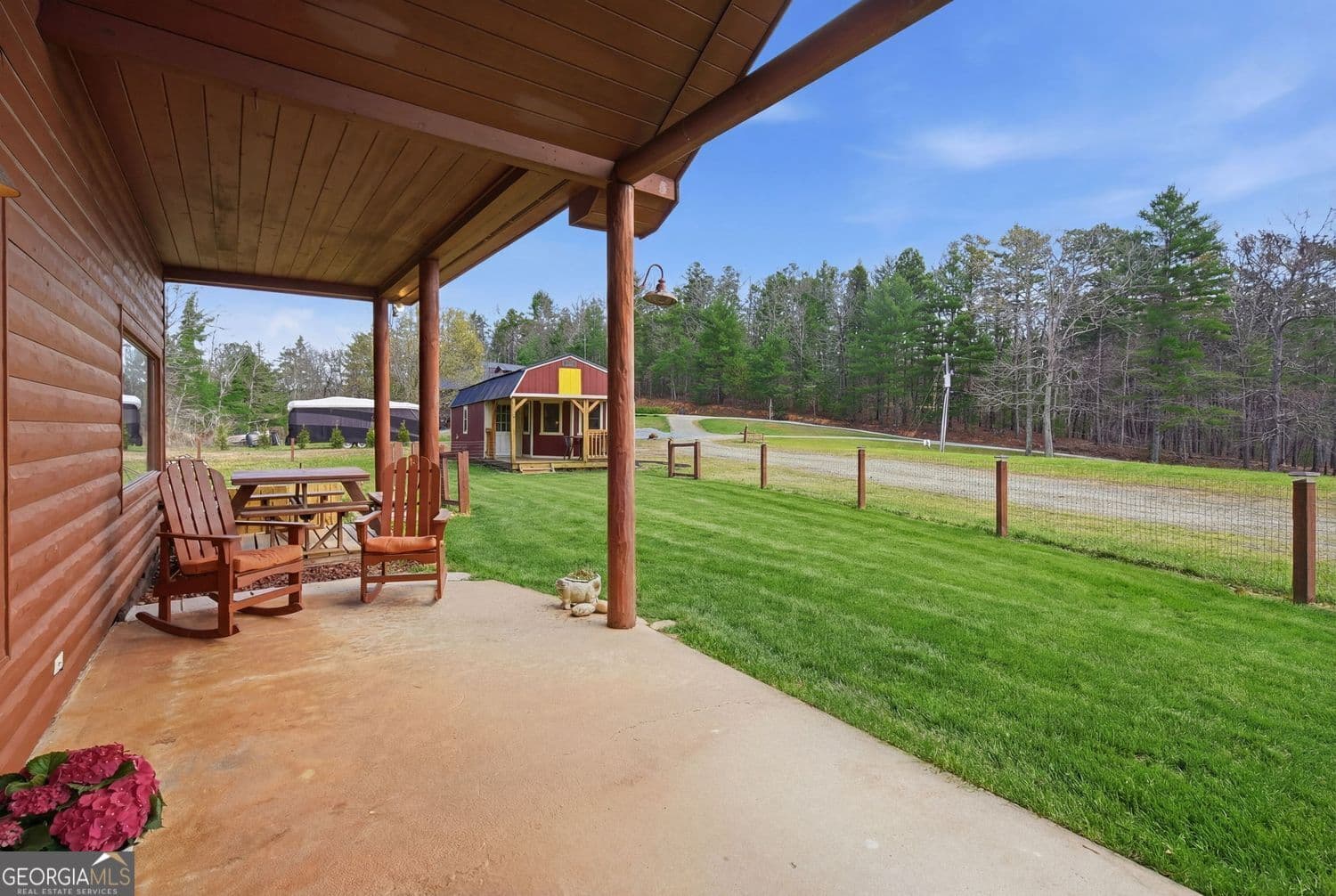 2 bedroom, 1 bathroom, 1,080 sq ft cabin,single family residence under contract at 12877 Appalachian Highway, Morganton, GA 30560 — photo 8