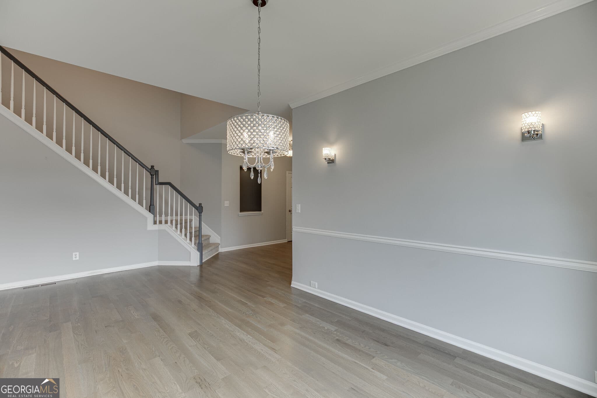 7 bedroom, 6 bathroom, 5,086 sq ft single family residence for sale at 7563 Brookstone Circle, Flowery Branch, GA 30542 — photo 9