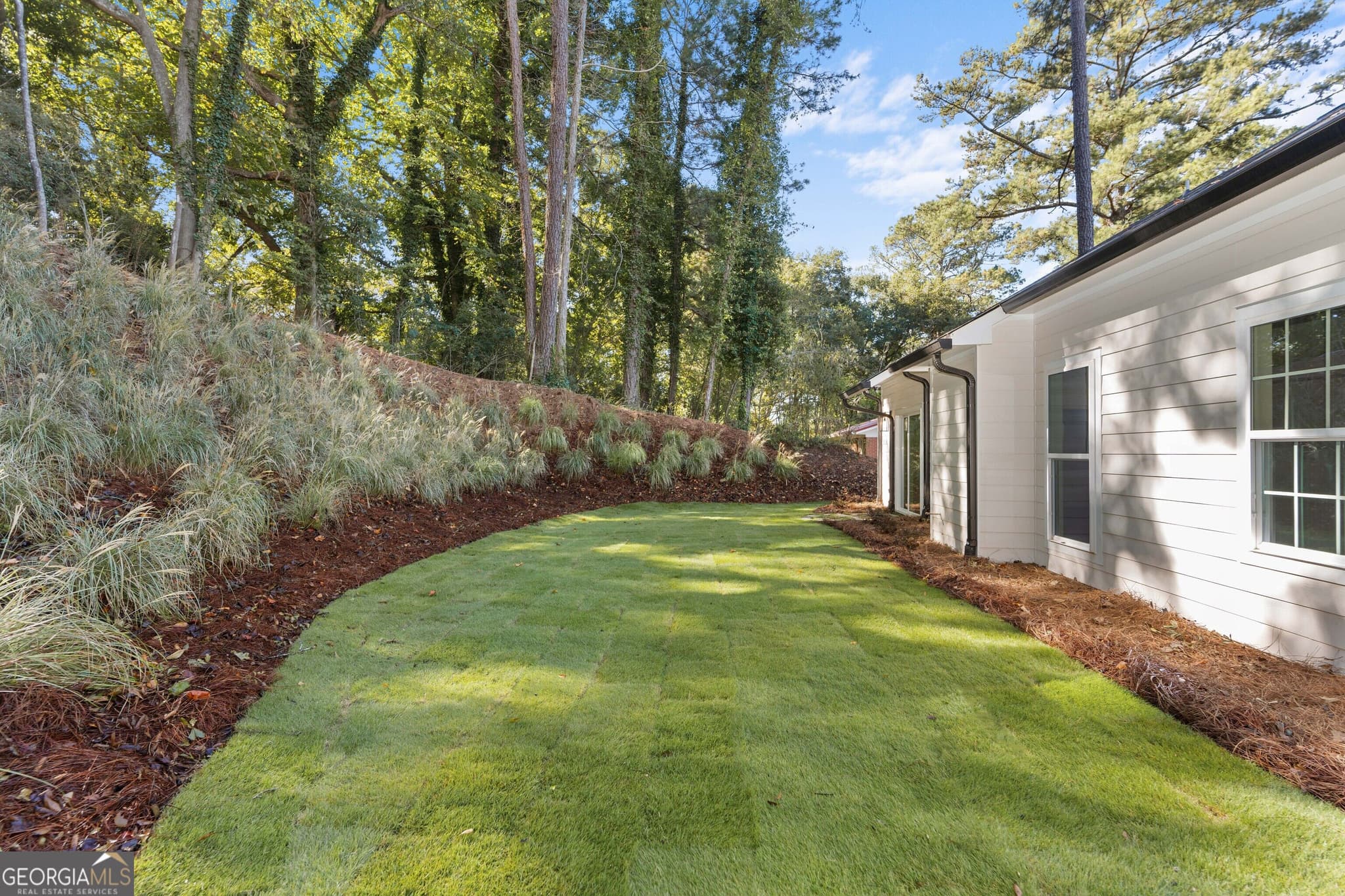 3 bedroom, 2.5 bathroom, 1,550 sq ft single family residence for sale at 106 Pinecrest Drive, Greensboro, GA 30642 — photo 6