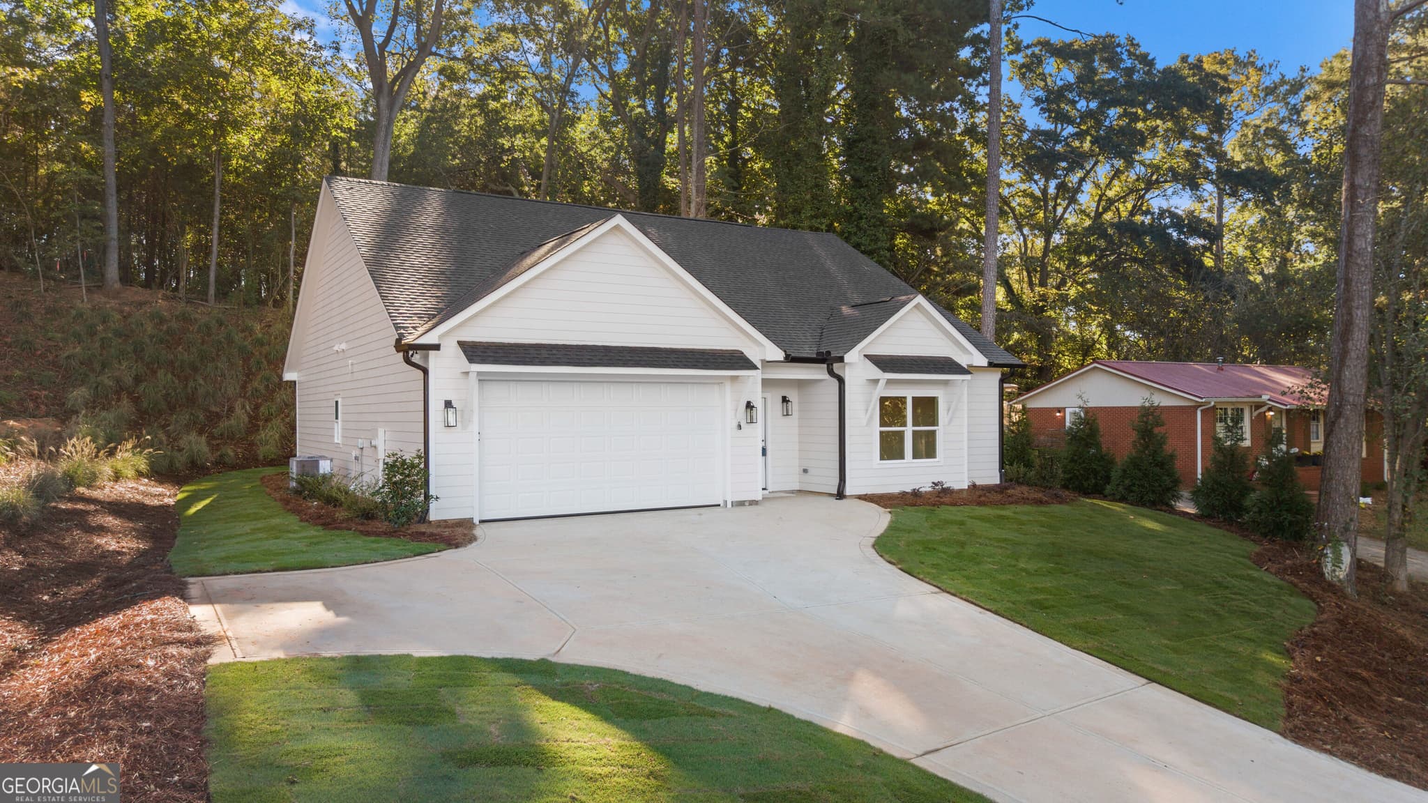 3 bedroom, 2.5 bathroom, 1,550 sq ft single family residence for sale at 106 Pinecrest Drive, Greensboro, GA 30642 — photo 3
