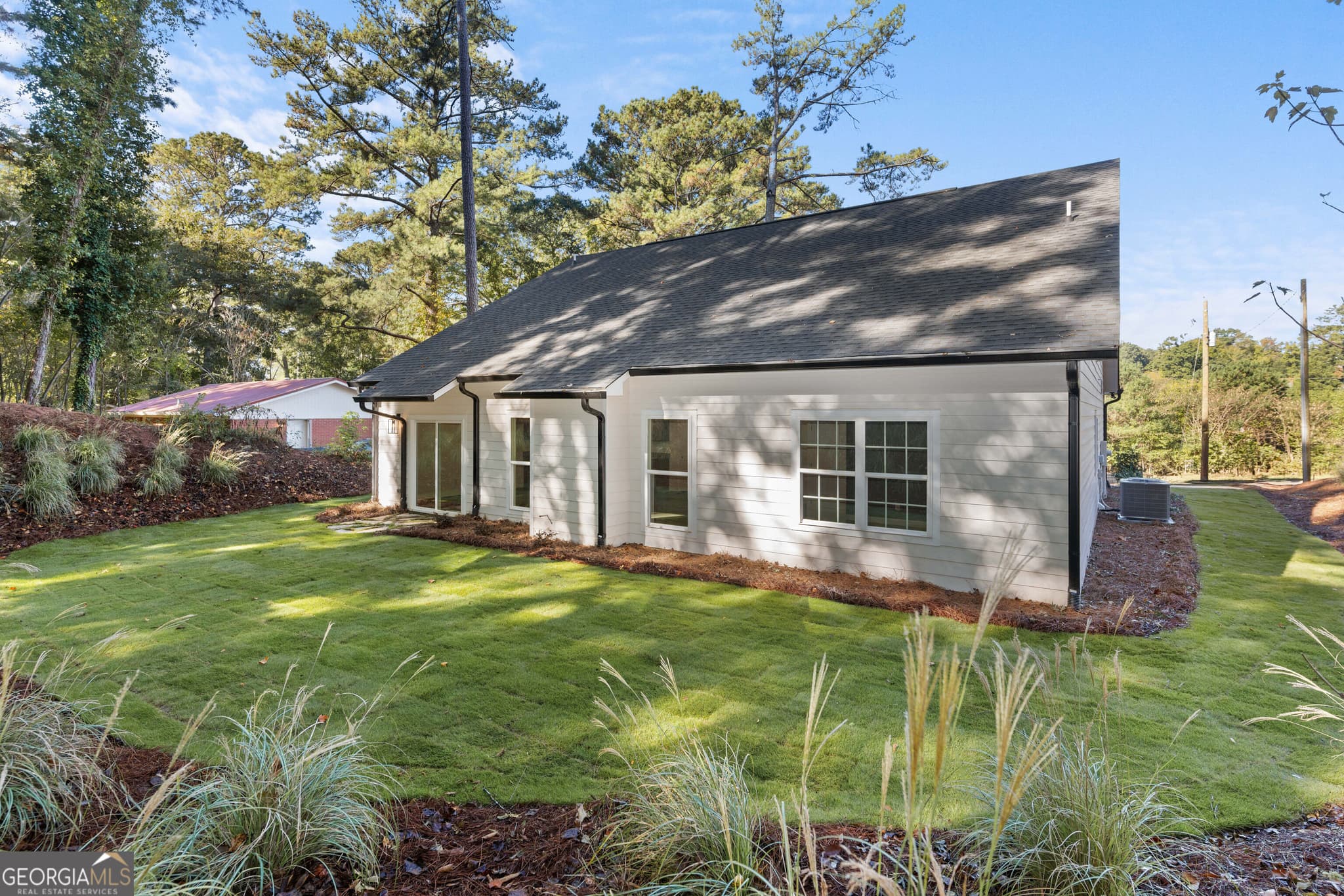 3 bedroom, 2.5 bathroom, 1,550 sq ft single family residence for sale at 106 Pinecrest Drive, Greensboro, GA 30642 — photo 9