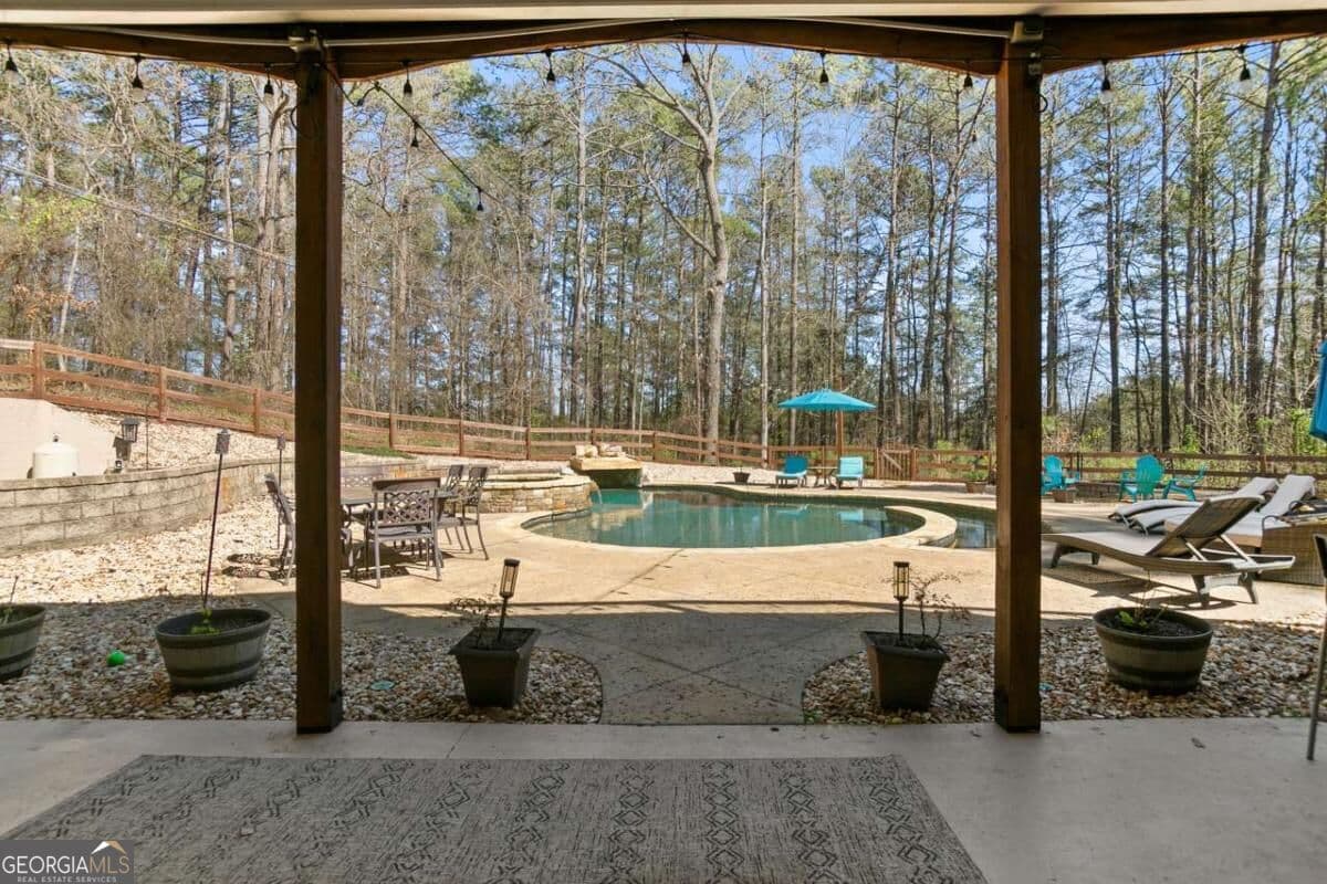 5 bedroom, 4.5 bathroom single family residence for sale at 950 Casteel Road, Powder Springs, GA 30127 — photo 5