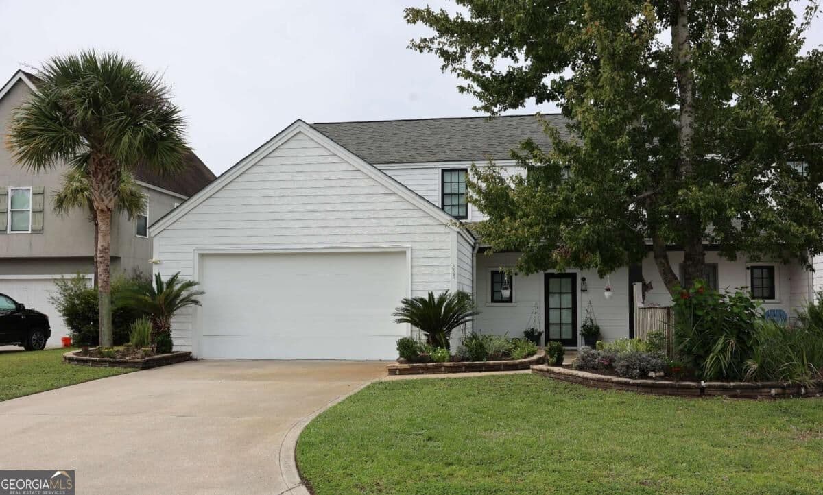 3 bedroom, 3.5 bathroom single family residence for sale at 256 Bottlebrush Walk, Brunswick, GA 31525 — photo 3