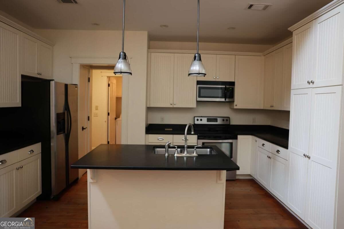 3 bedroom, 3.5 bathroom single family residence for sale at 256 Bottlebrush Walk, Brunswick, GA 31525 — photo 10