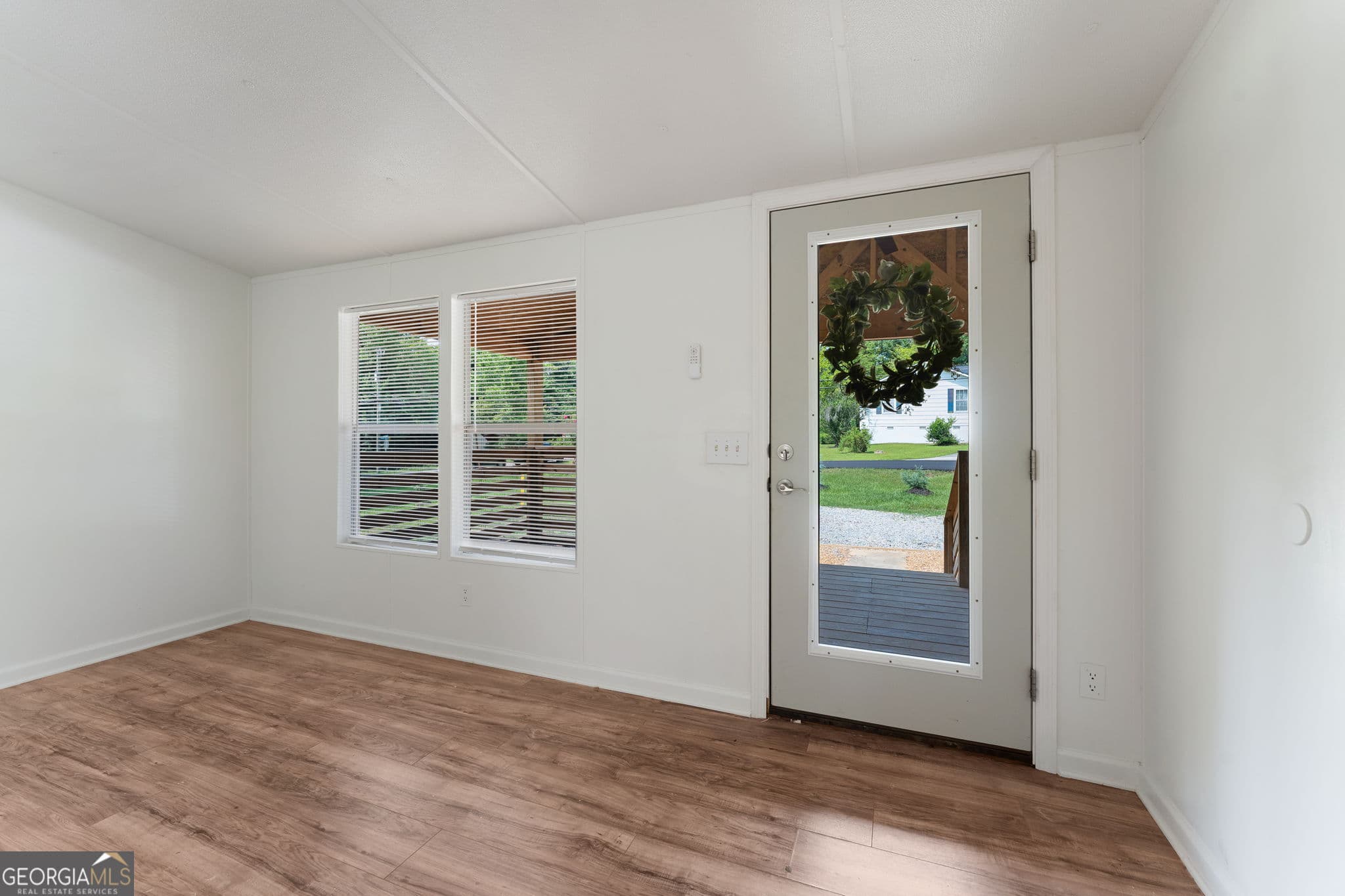 3 bedroom, 2 bathroom, 1,680 sq ft single family residence for sale at 200 3rd Avenue, Bonaire, GA 31005 — photo 6