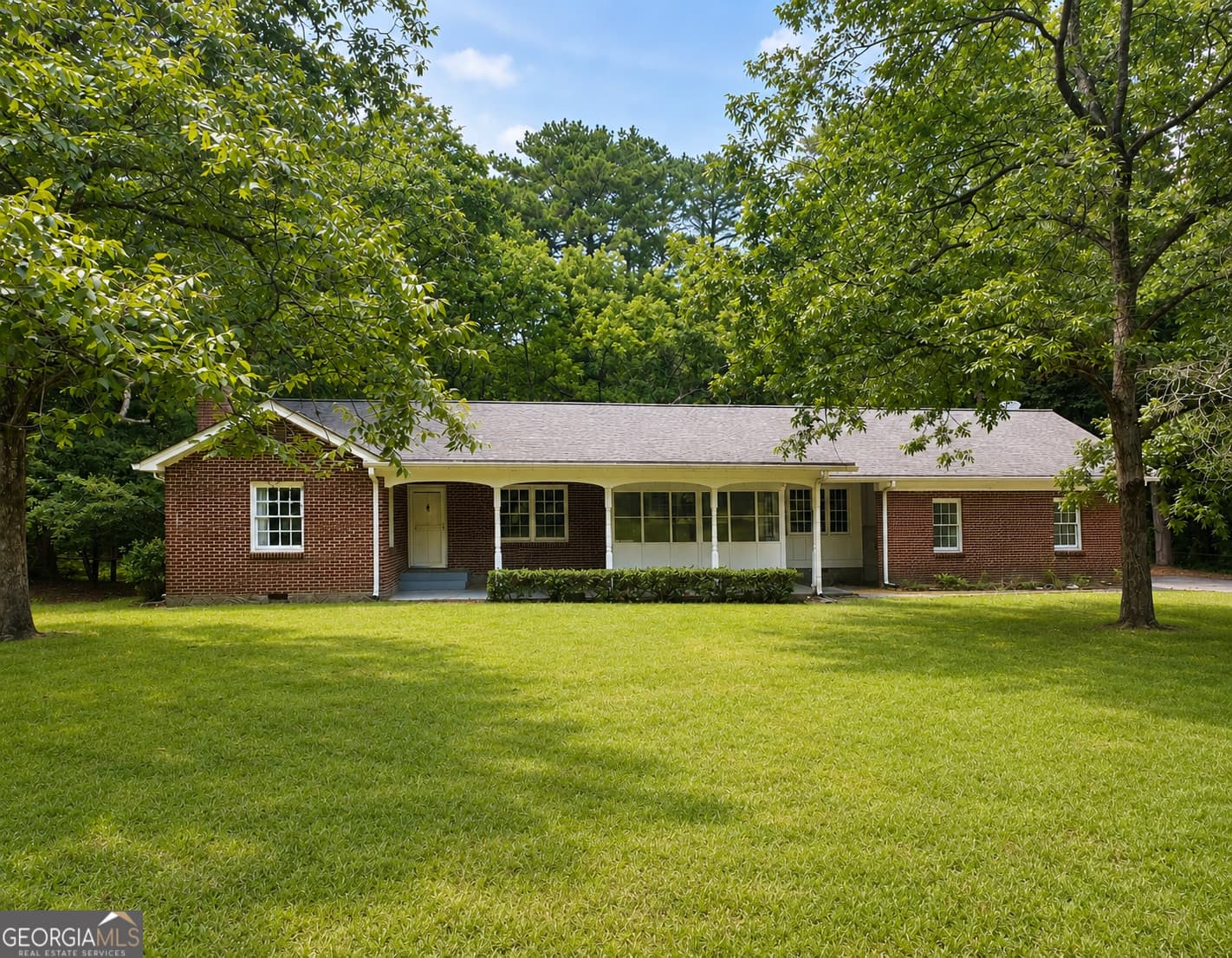 3 bedroom, 2 bathroom, 1,837 sq ft single family residence for sale at 2934 Union Grove Road, Conyers, GA 30012 — photo 1 of 13