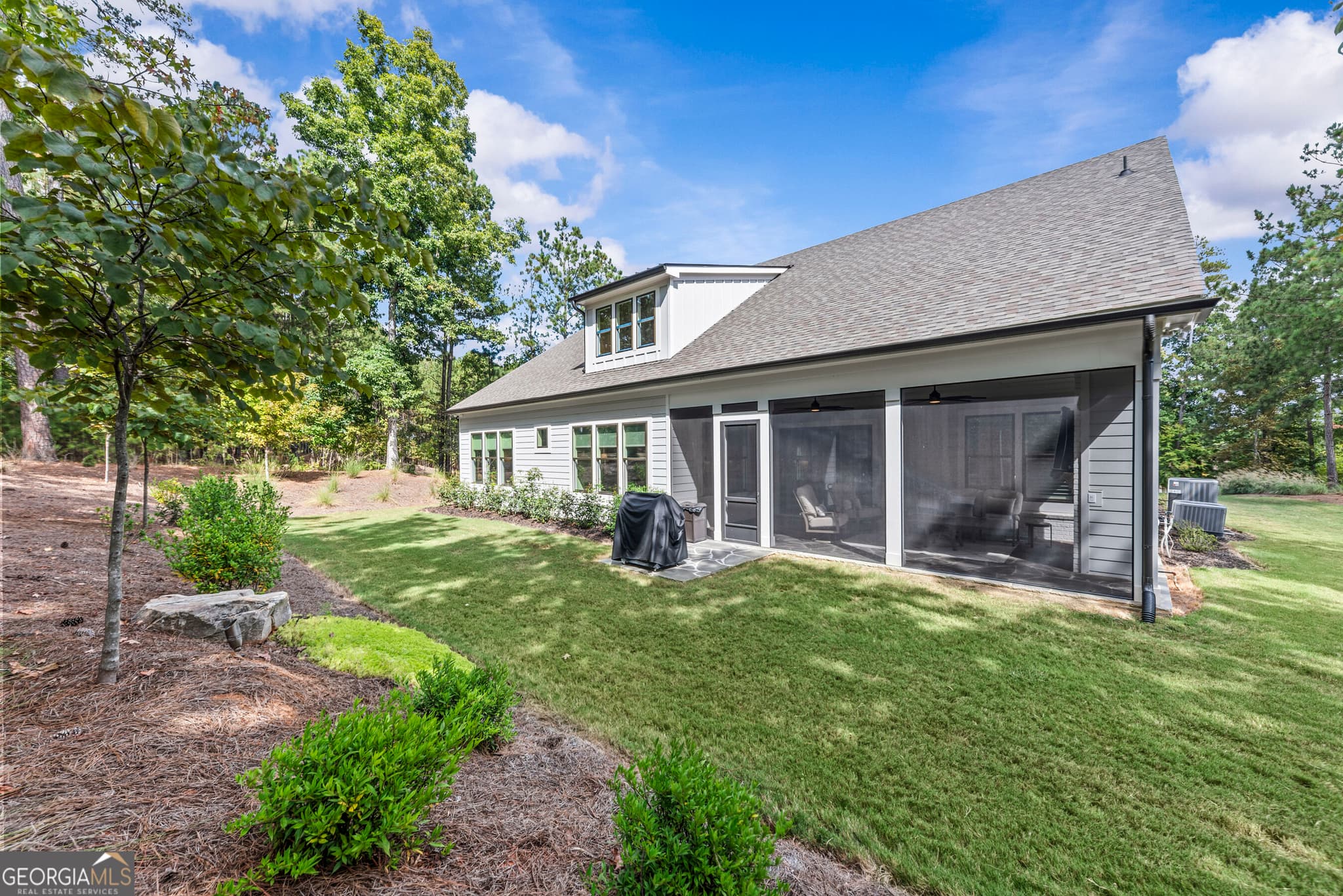 5 bedroom, 3.5 bathroom, 4,200 sq ft single family residence for sale at 1141 Glen Eagle Drive, Greensboro, GA 30642 — photo 6
