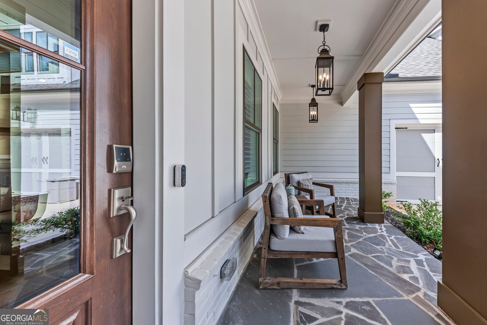 5 bedroom, 3.5 bathroom, 4,200 sq ft single family residence for sale at 1141 Glen Eagle Drive, Greensboro, GA 30642 — photo 4