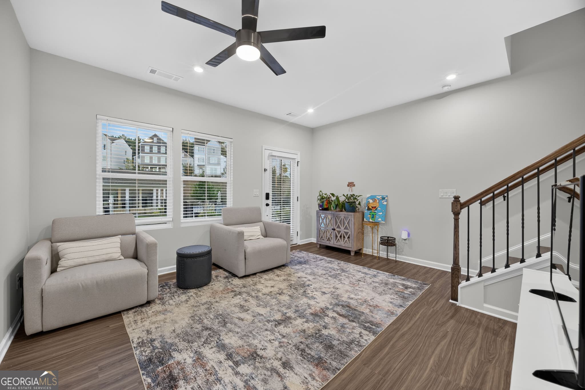 2 bedroom, 2.5 bathroom loft,townhouse for sale at 2656 Brookview Lane, Atlanta, GA 30318 — photo 8