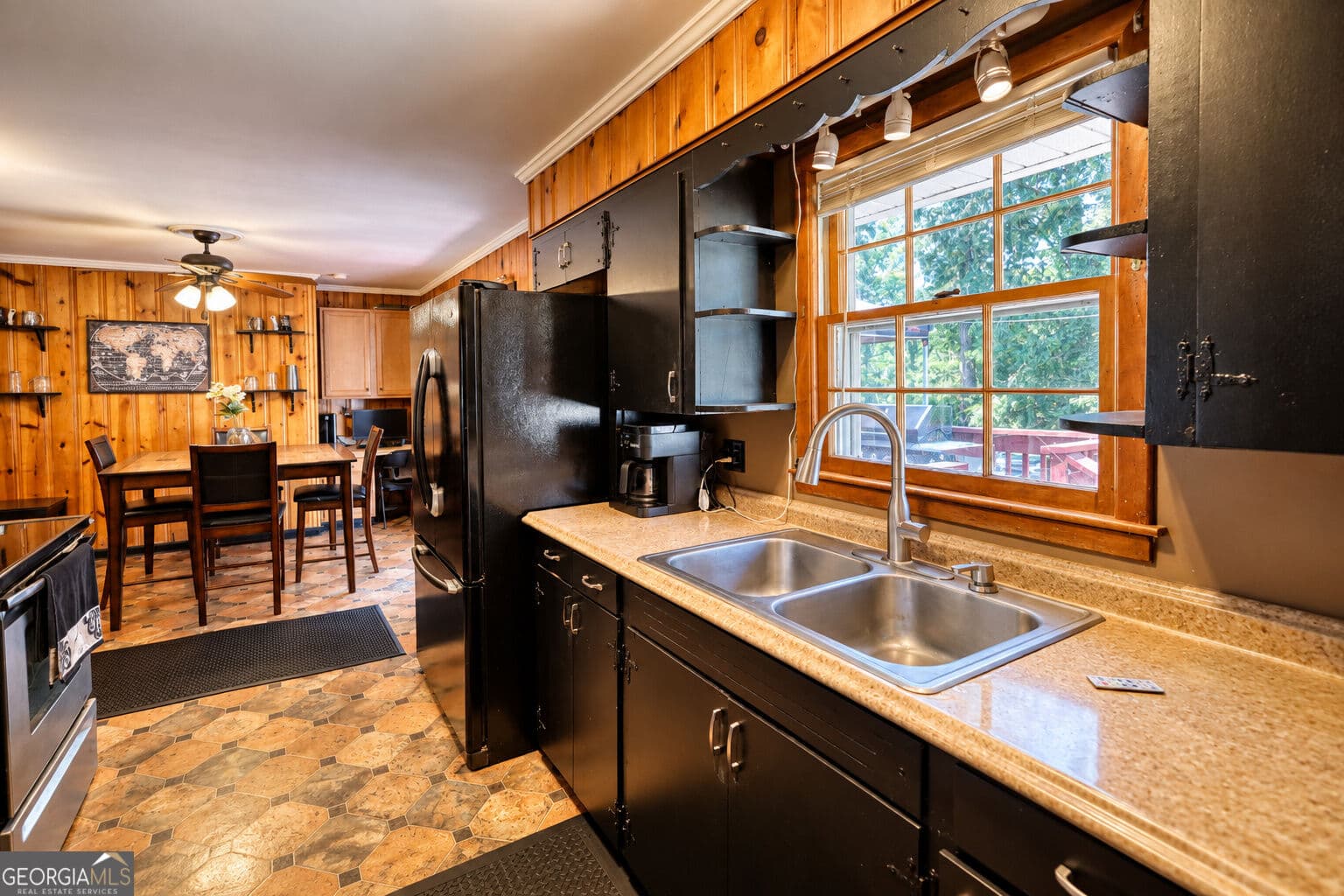 4 bedroom, 1.5 bathroom, 1,978 sq ft single family residence for sale at 805 S West Street, Greensboro, GA 30642 — photo 6