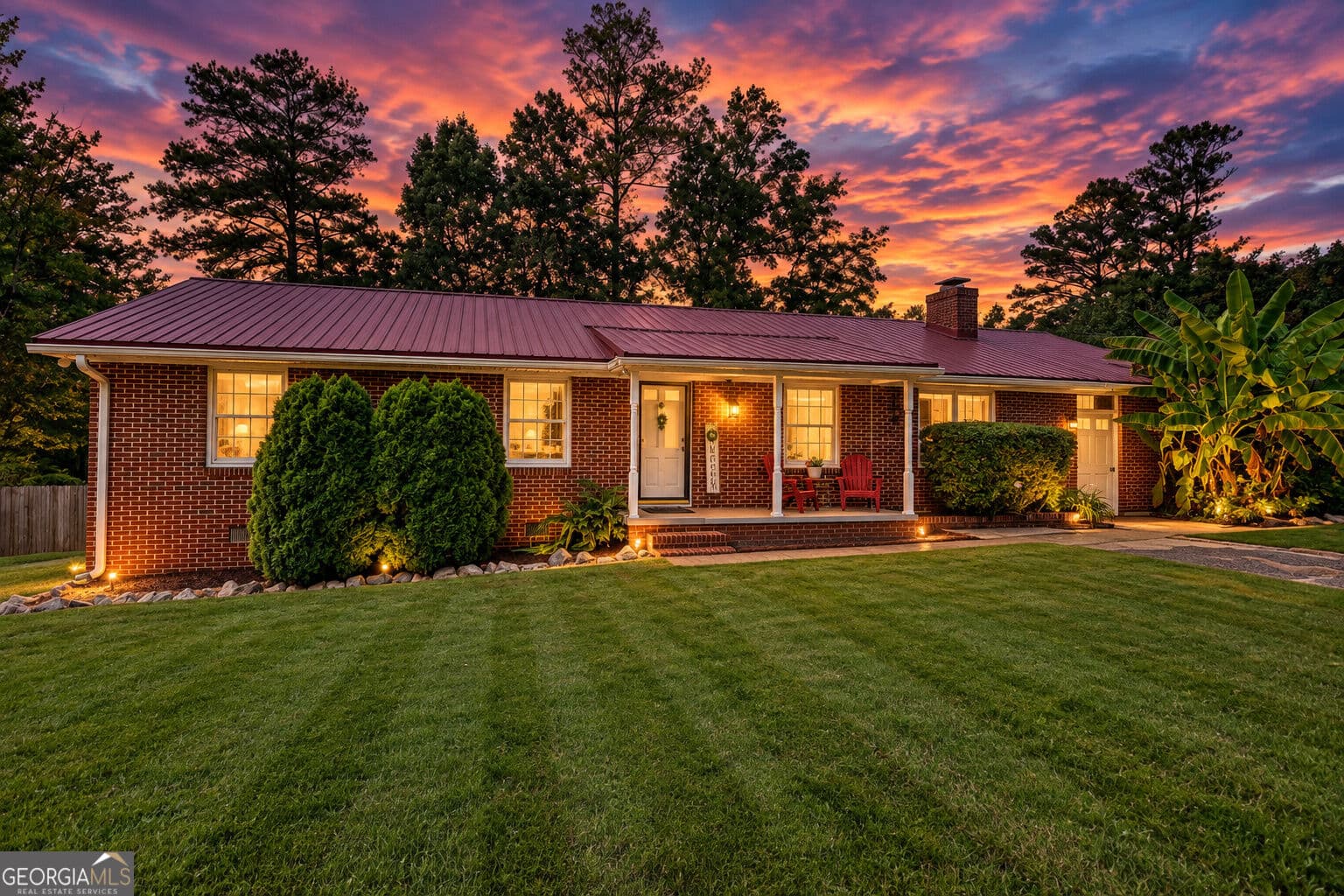 4 bedroom, 1.5 bathroom, 1,978 sq ft single family residence for sale at 805 S West Street, Greensboro, GA 30642