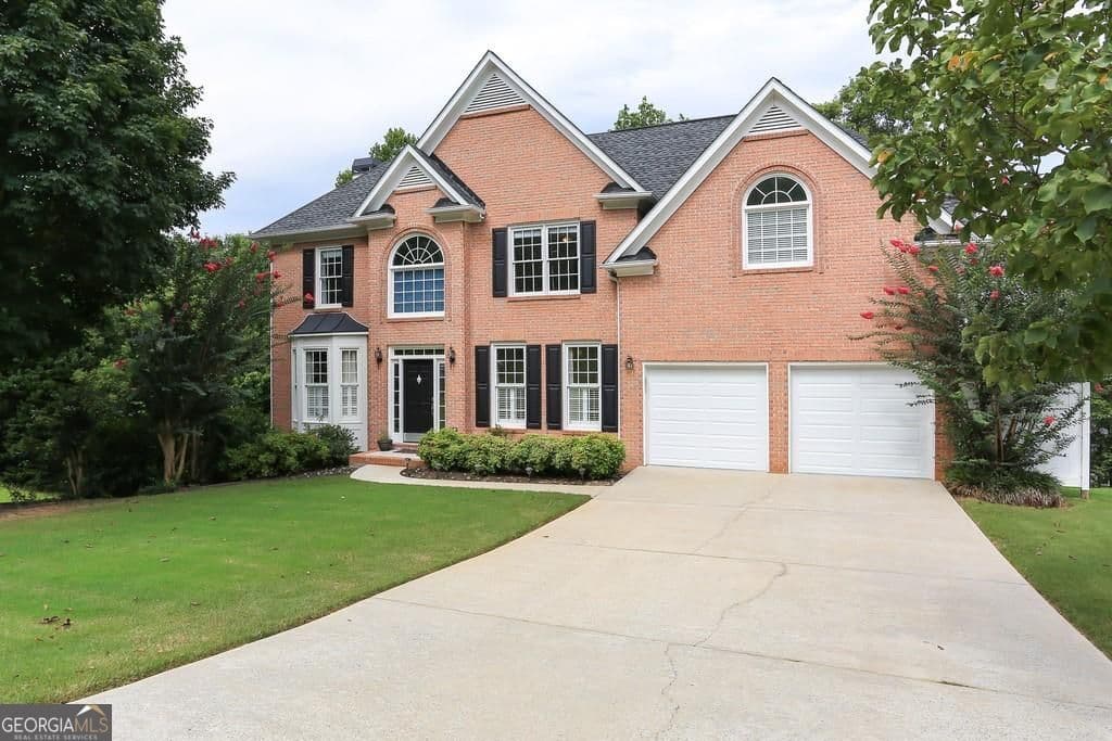 6 bedroom, 3.5 bathroom, 4,560 sq ft single family residence for rent at 3119 Swallow Drive, Marietta, GA 30066 for $3,600 a month — photo 1 of 33