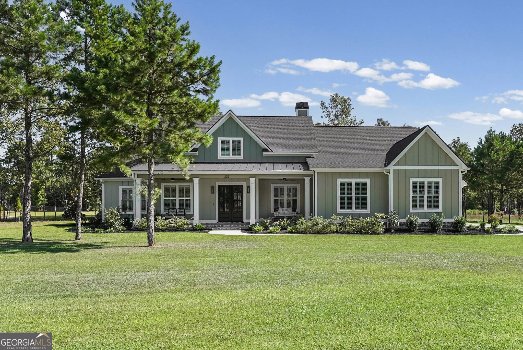 4 bedroom, 3.5 bathroom, 2,601 sq ft single family residence under contract at 223 Tupelo Drive, Leesburg, GA 31763