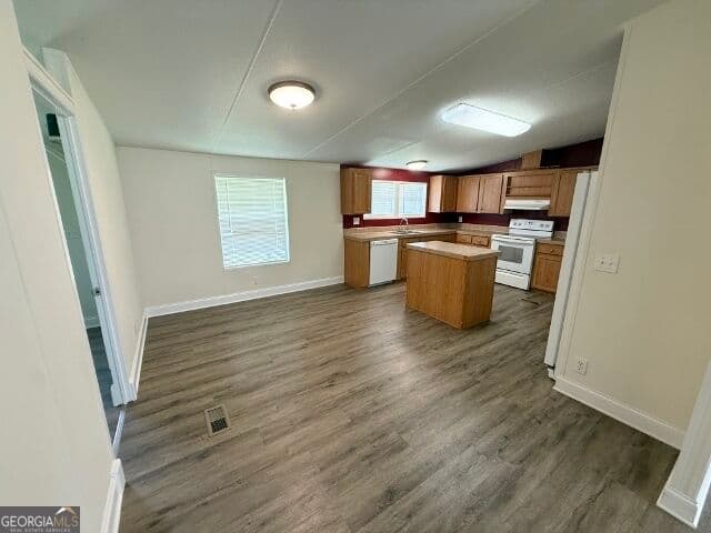 4 bedroom, 2 bathroom, 1,664 sq ft manufactured home,single family residence for sale at 10 Humpback Street, Midville, GA 30441 — photo 6