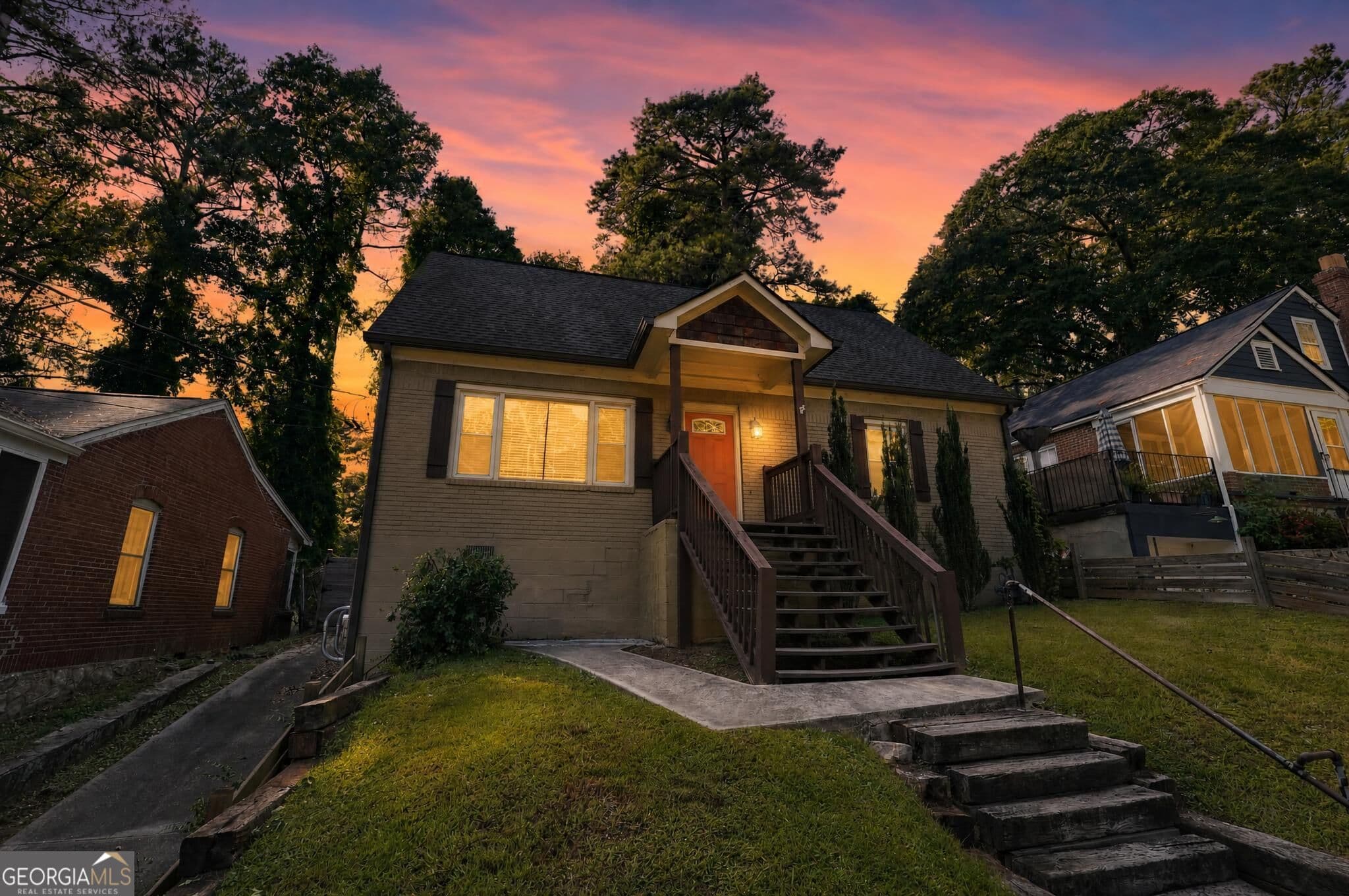 3 bedroom, 2.5 bathroom, 1,482 sq ft single family residence for sale at 969 Gaston Street, Atlanta, GA 30310 — photo 2