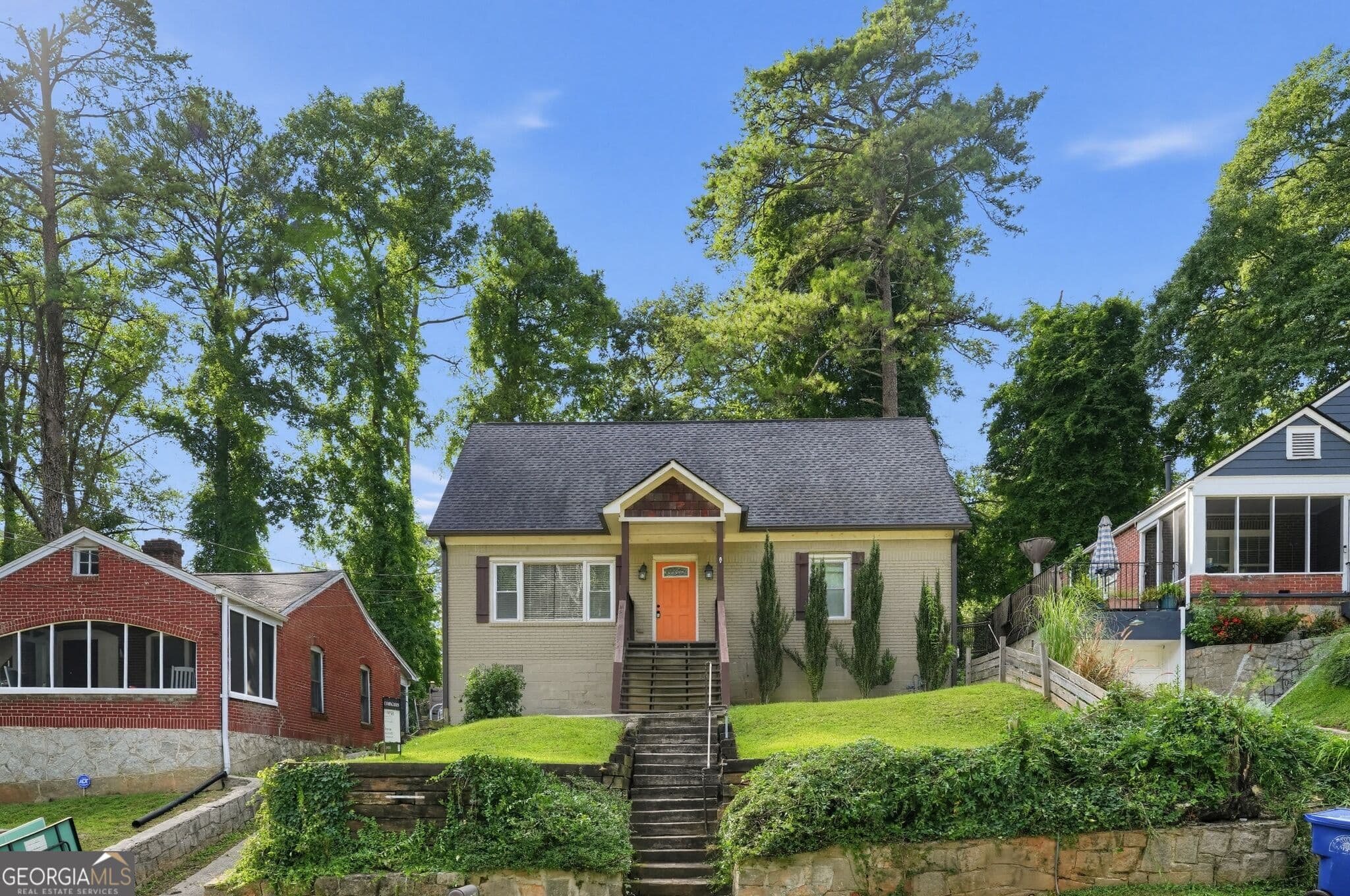 3 bedroom, 2.5 bathroom, 1,482 sq ft single family residence for sale at 969 Gaston Street, Atlanta, GA 30310 — photo 1 of 41